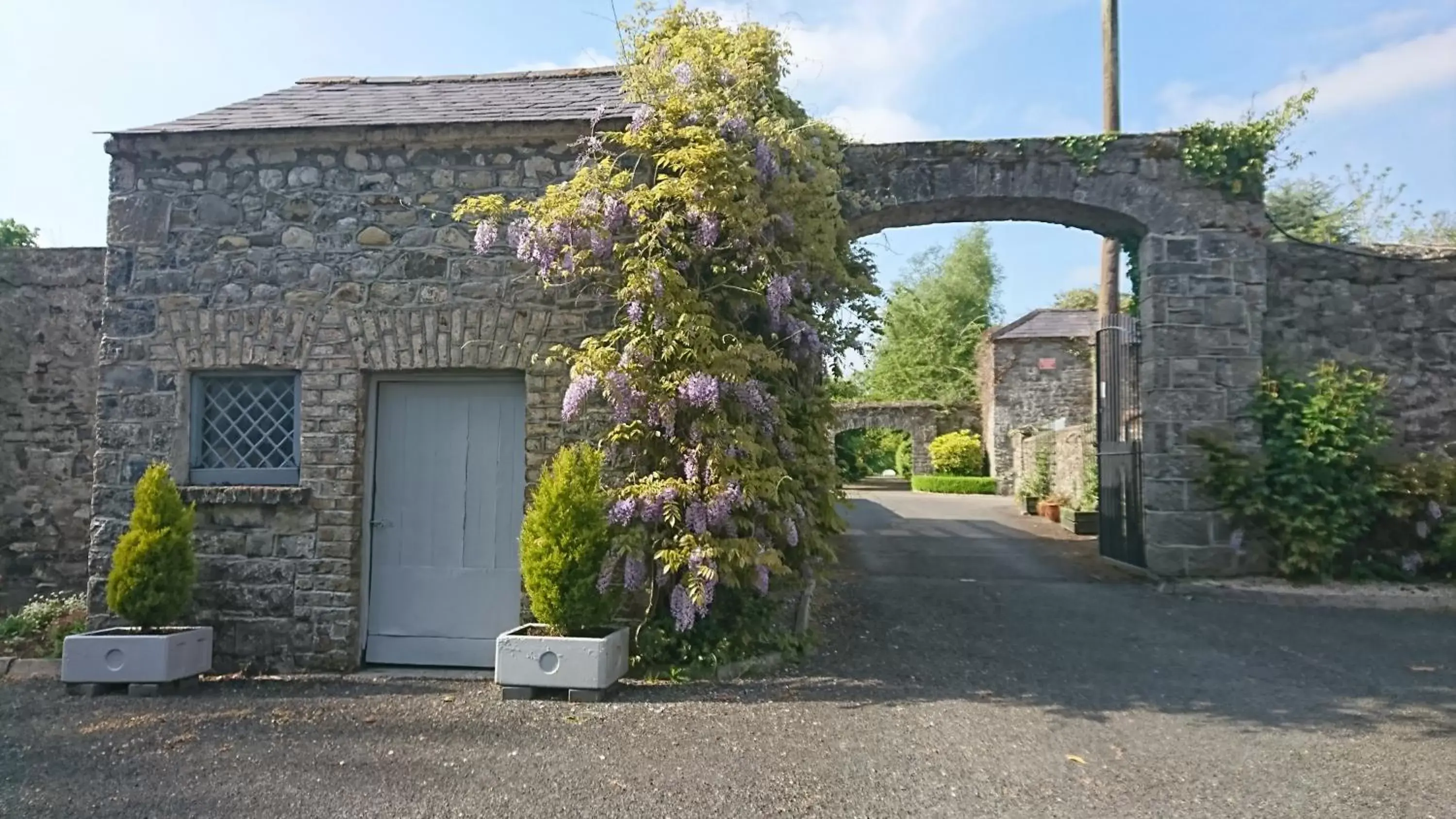 Property Building in Leixlip Manor Hotel