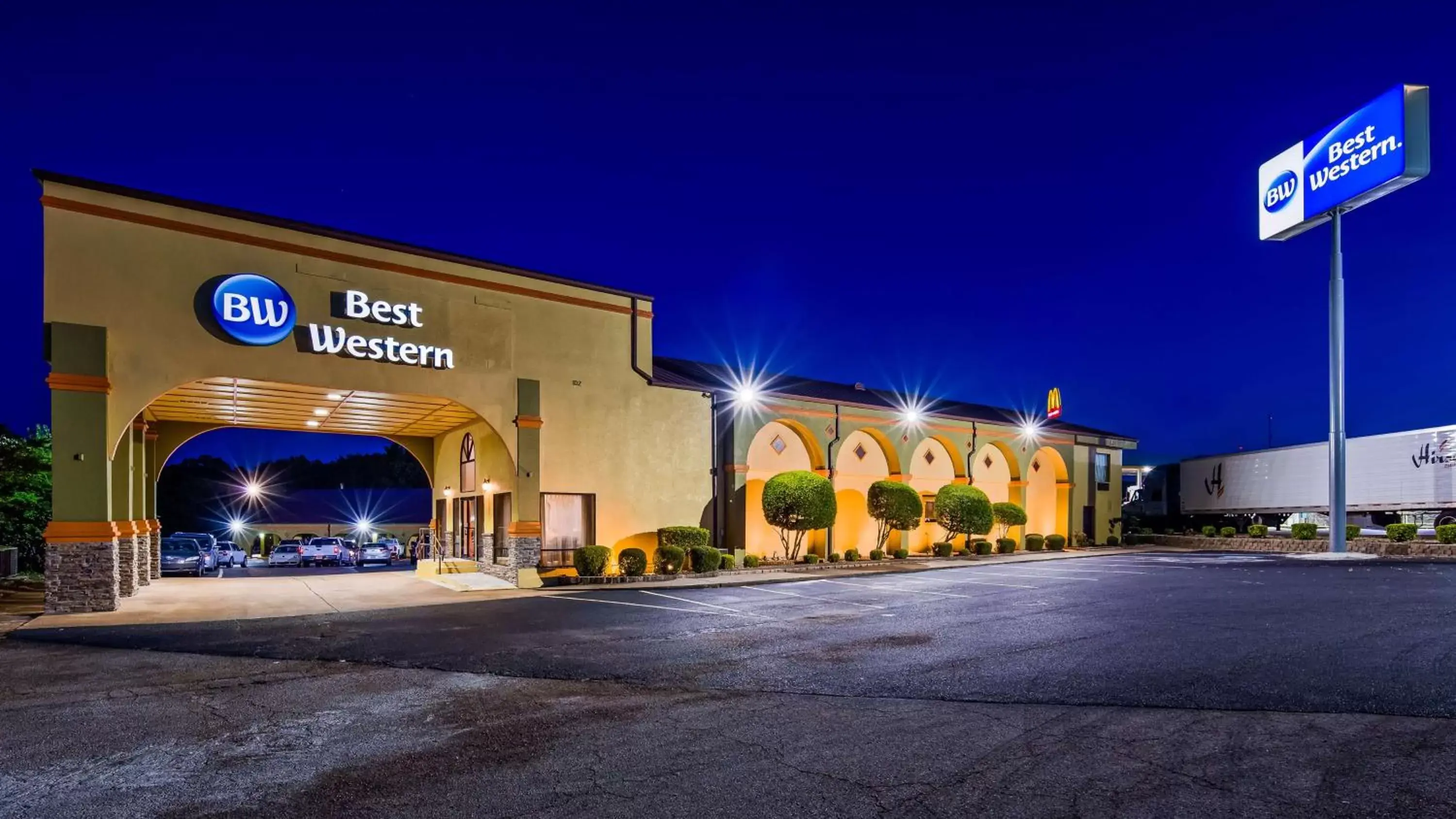 Property Building in SureStay Hotel by Best Western Mt Pleasant