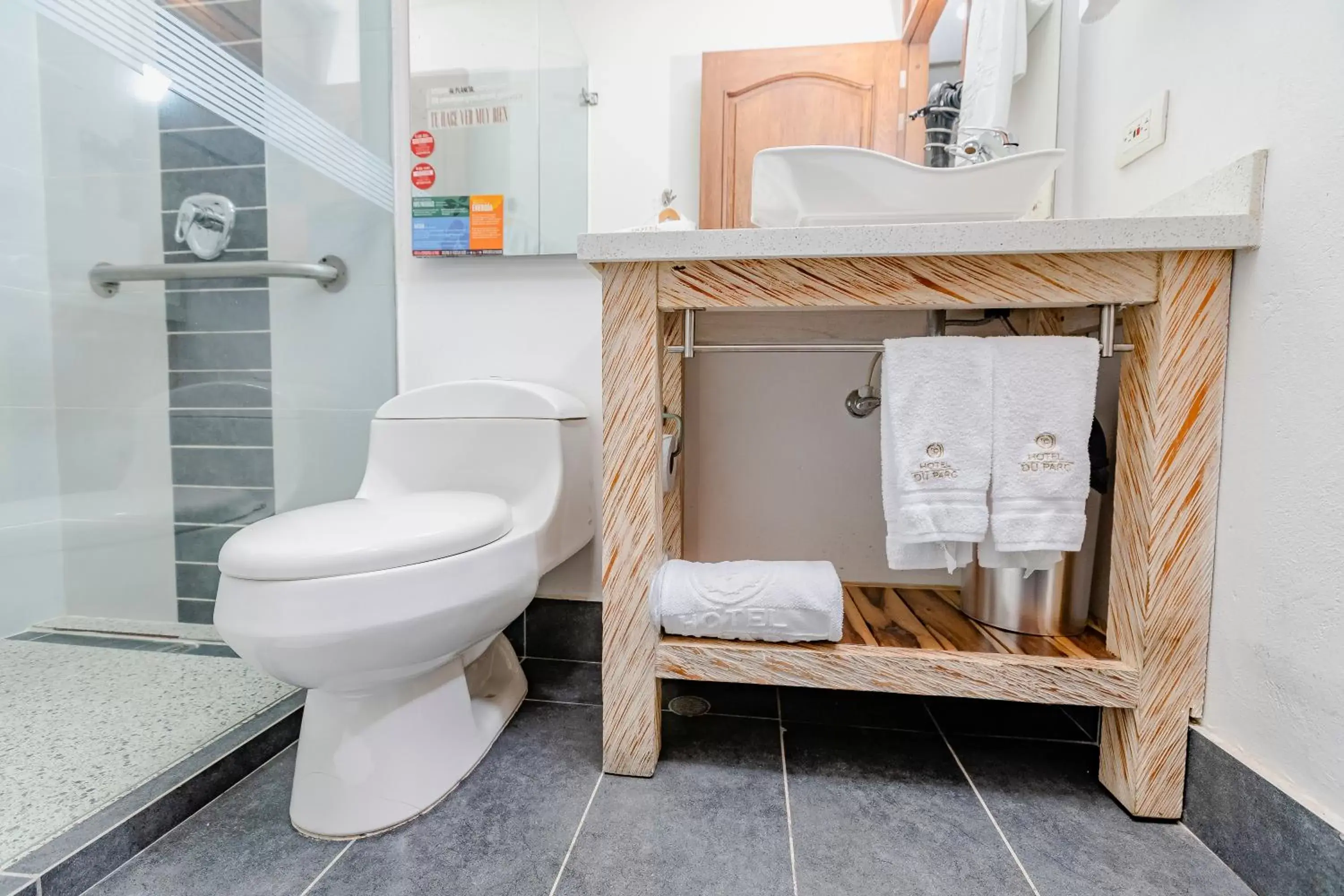 Bathroom in Hotel Du Parc