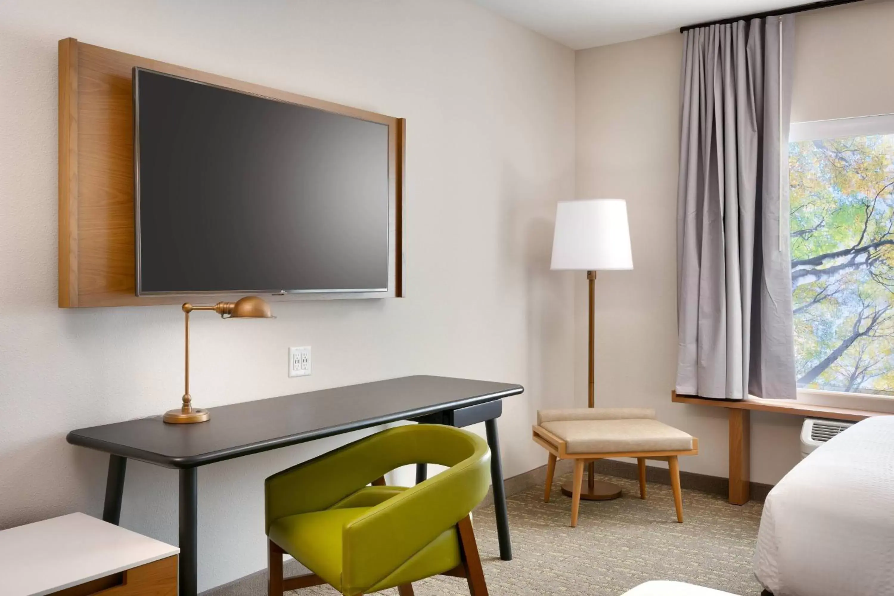 Photo of the whole room, TV/Entertainment Center in Fairfield Inn & Suites by Marriott Denver West/Federal Center