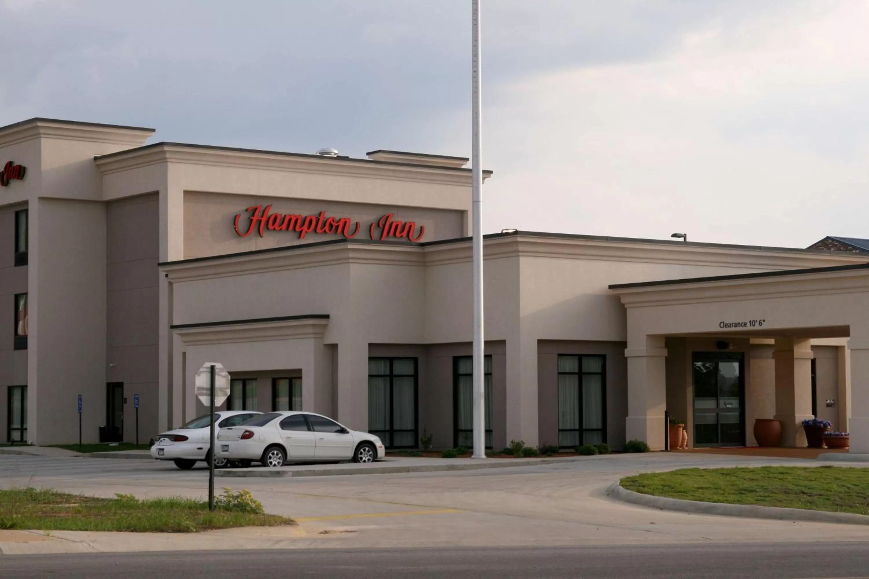 Property building in Hampton Inn Mountain Home