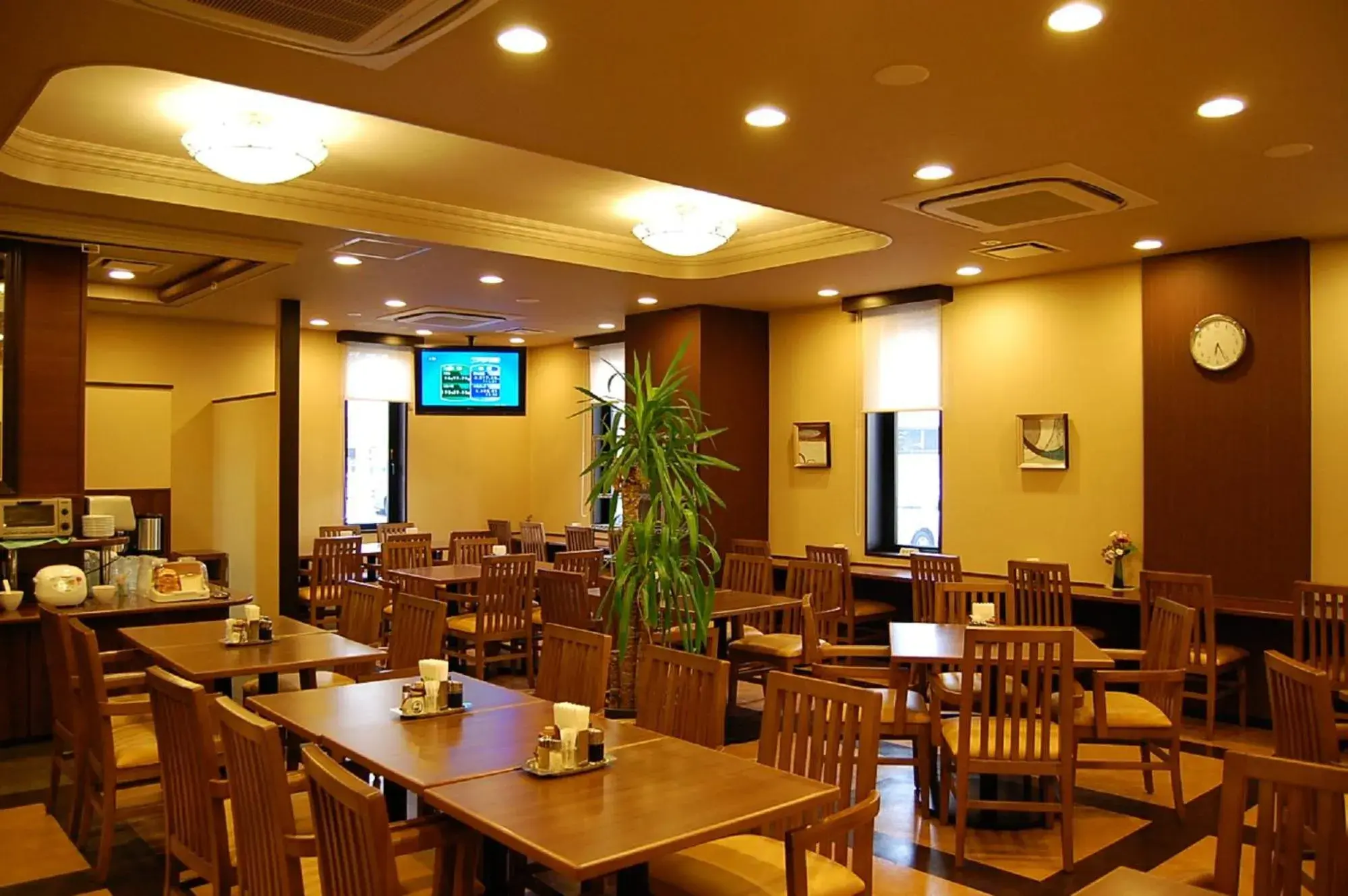 Restaurant/Places to Eat in Hotel Route Inn Tsuruga Ekimae