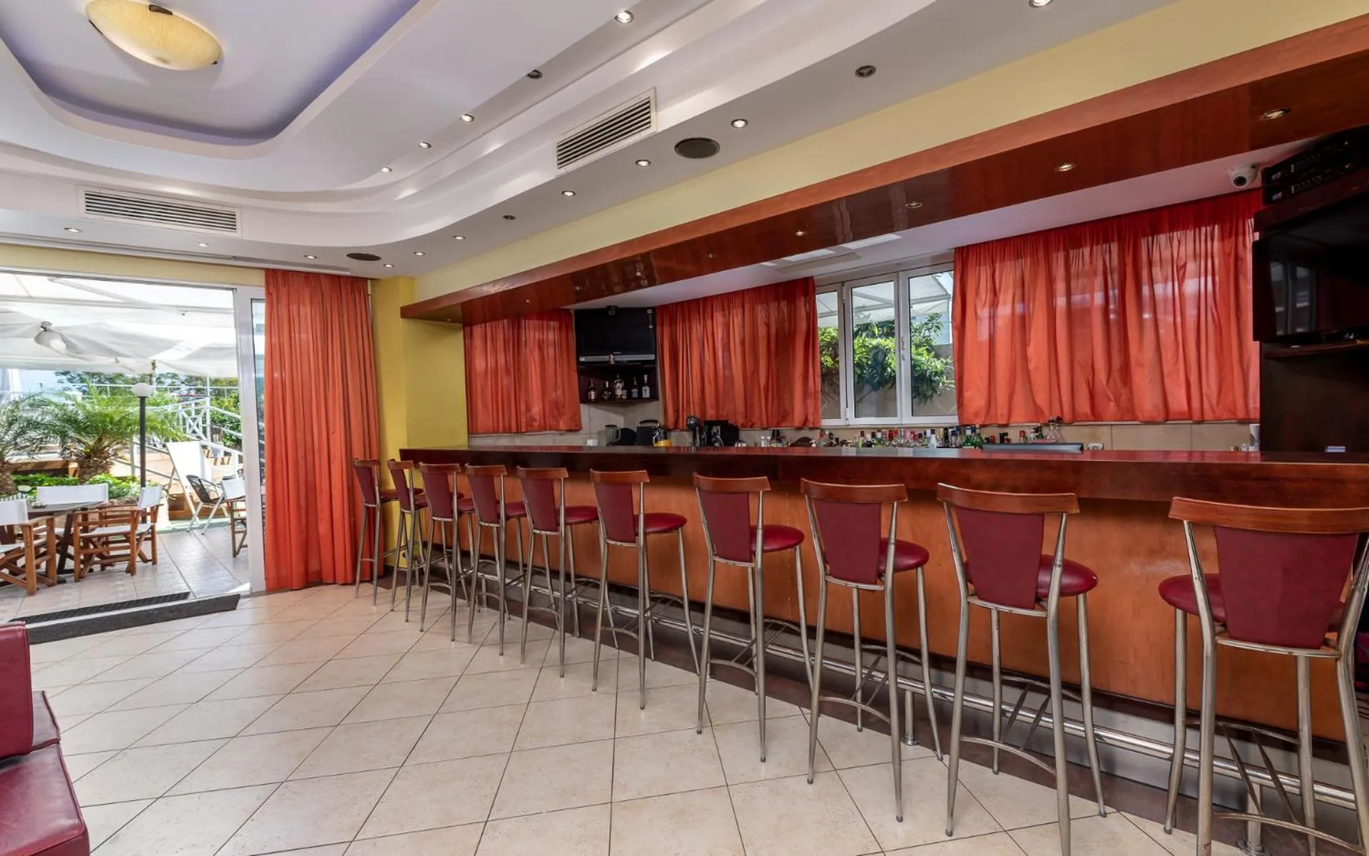 Communal lounge/ TV room in Marine Congo Hotel