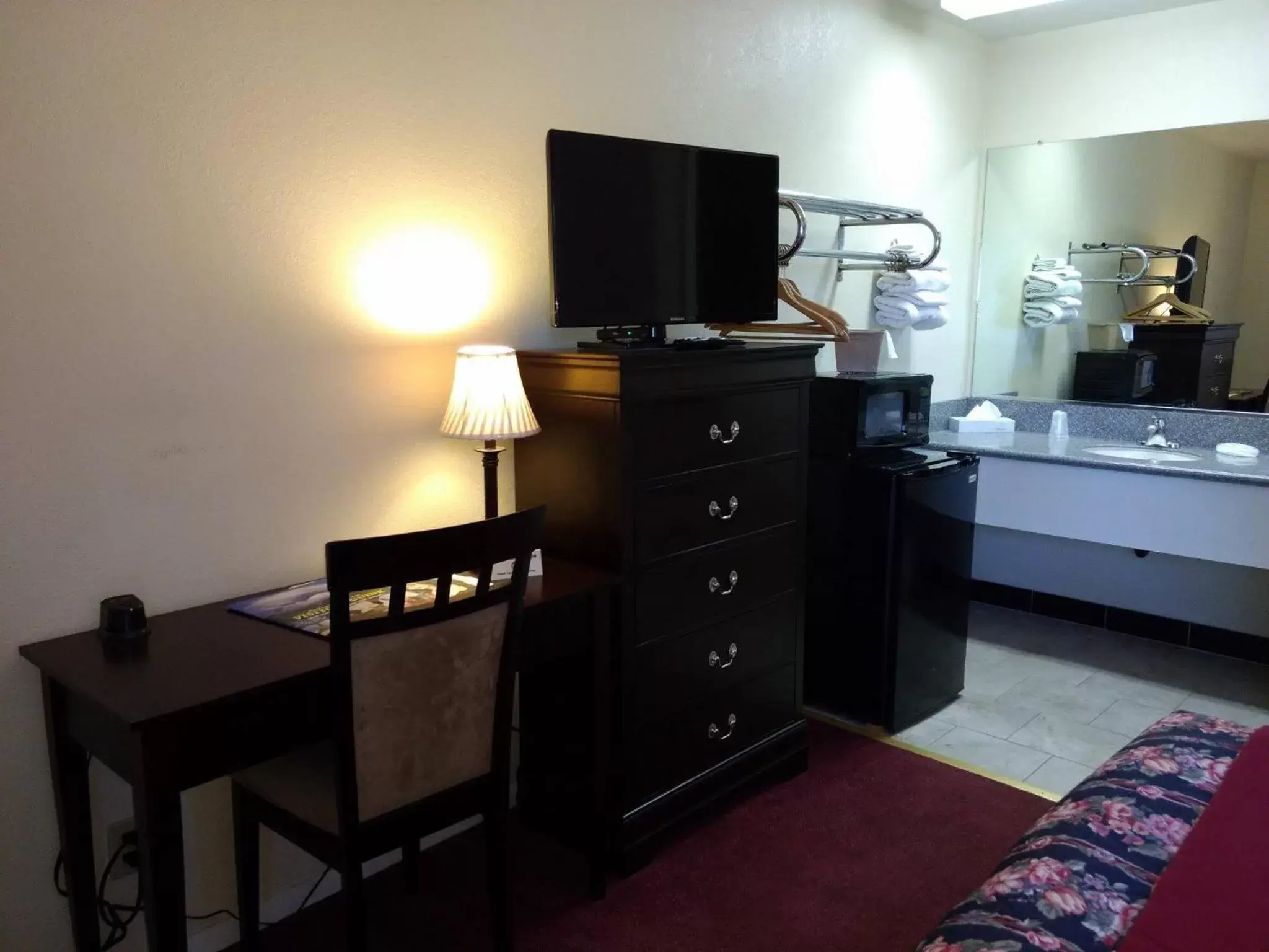 Other, TV/Entertainment Center in Travelers Motel