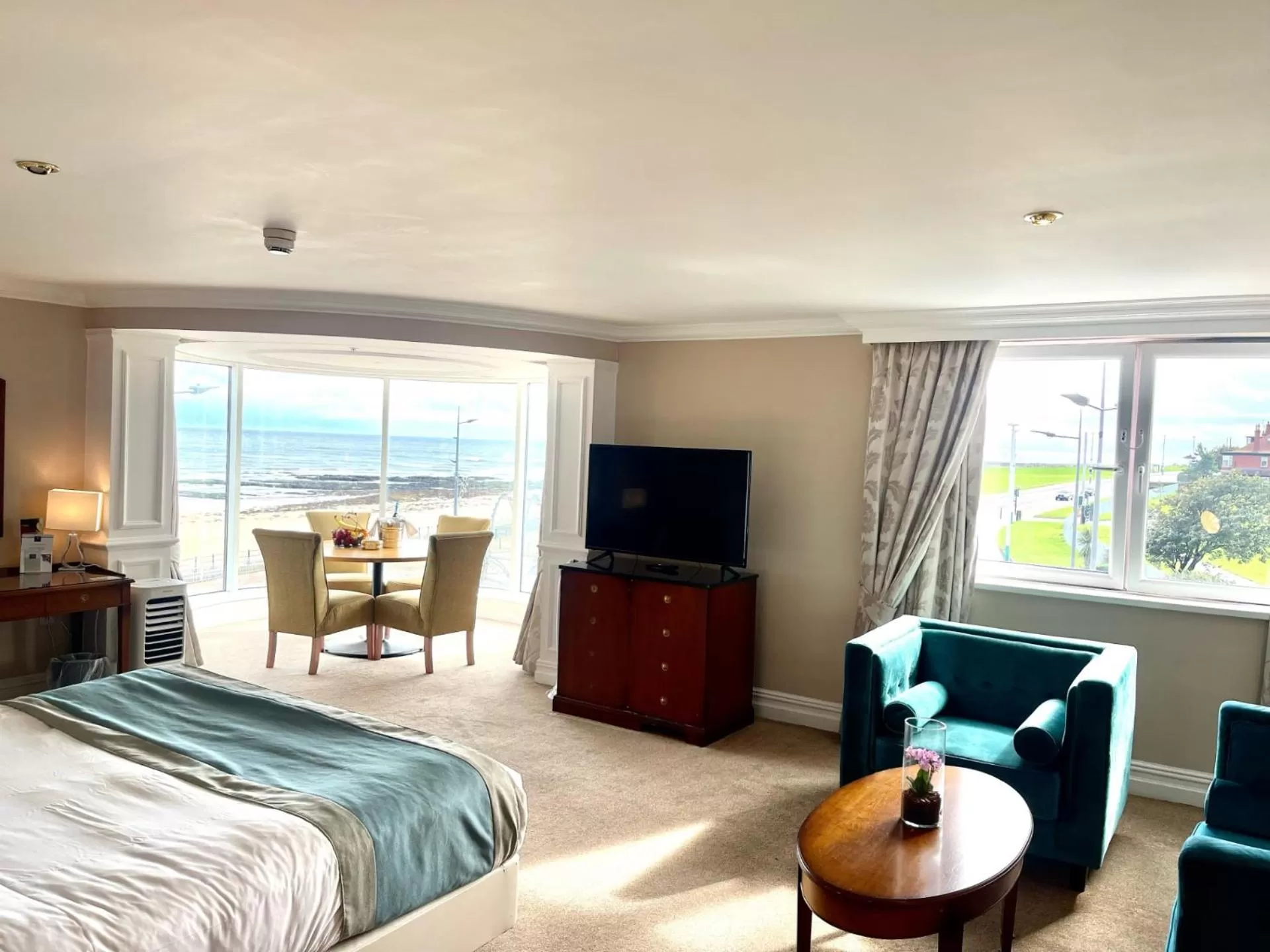 Bed in Grand Hotel Sunderland