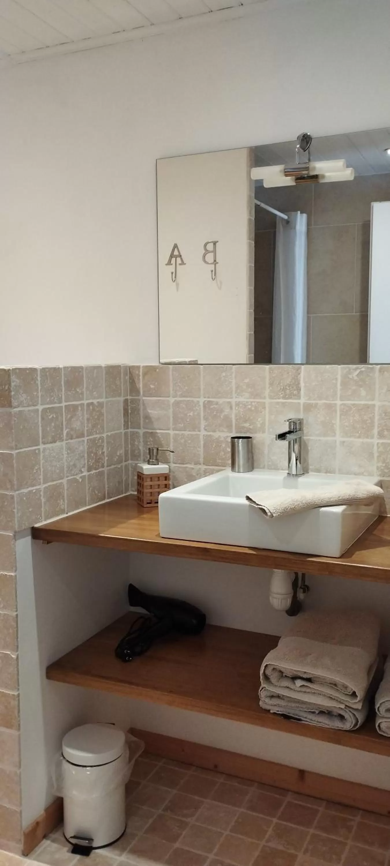 Bathroom in Les granges du chiron