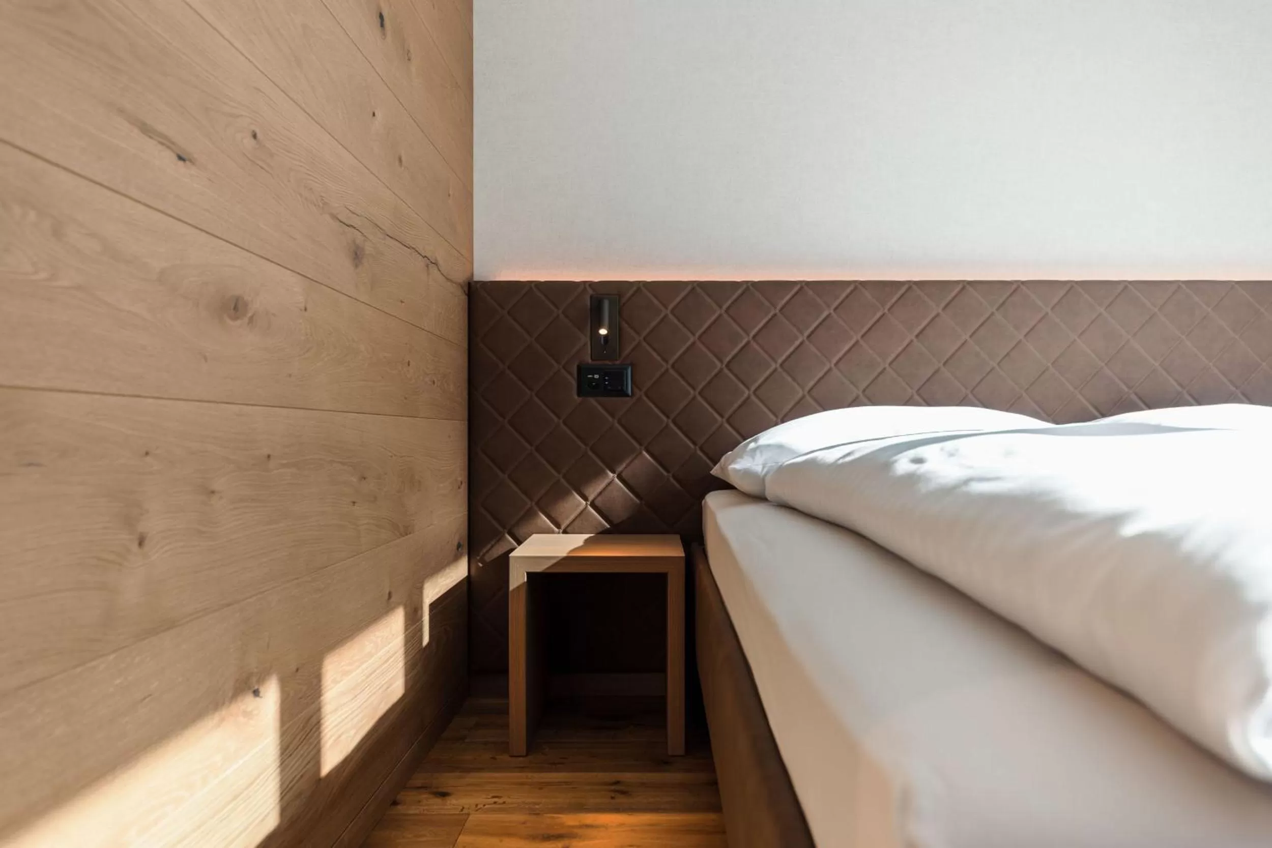 Staff, Bed in Hotel kommod