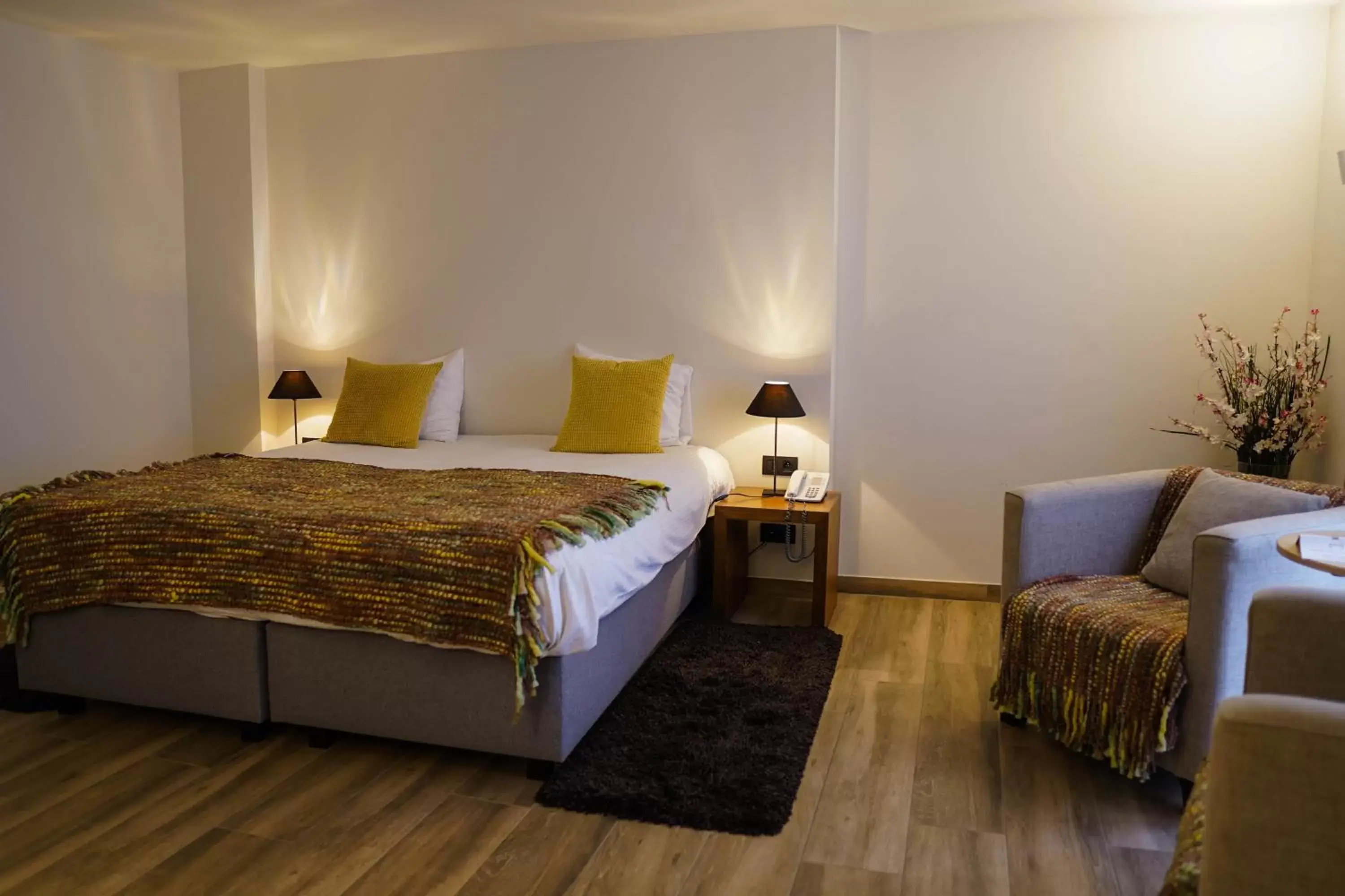 Bedroom, Bed in Hotel de Flandre