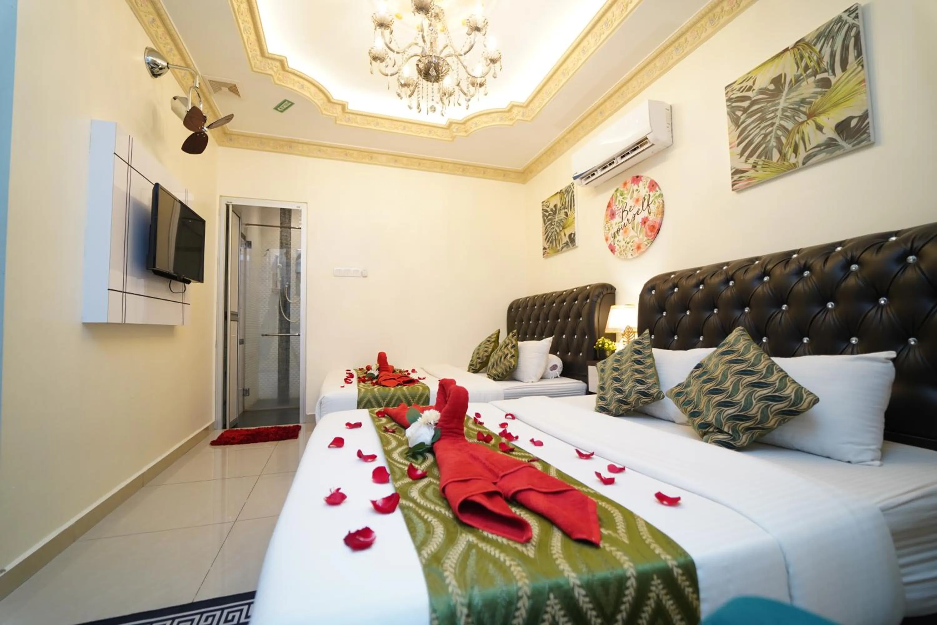 Bed in Ghazrin's Classic Hotel JB