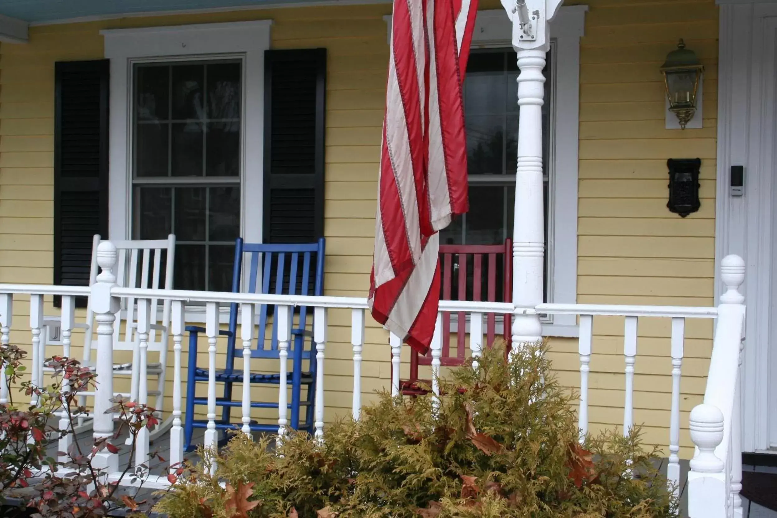 Patio in Kearsarge Inn