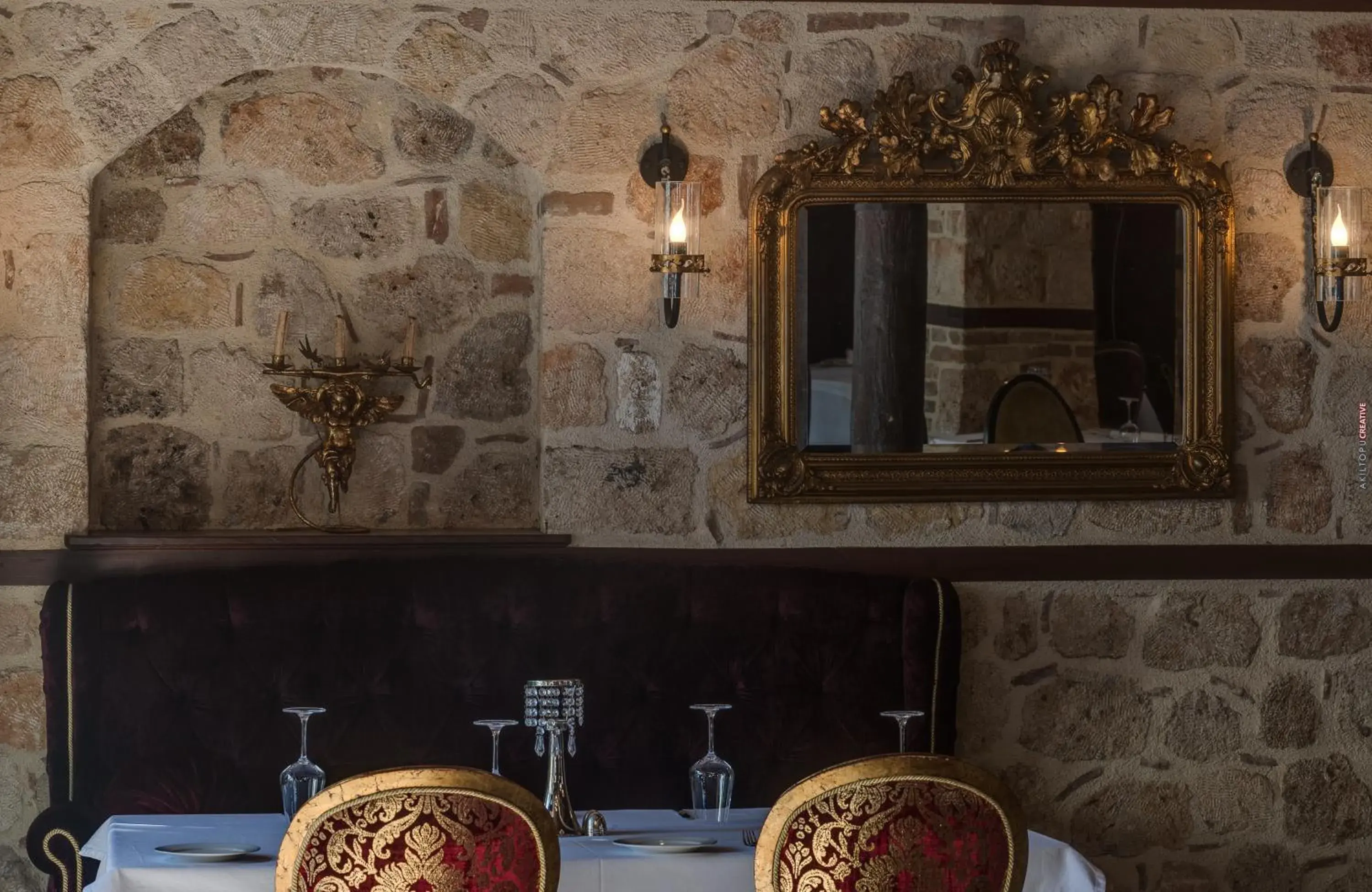 Restaurant/places to eat in Tuvana Hotel