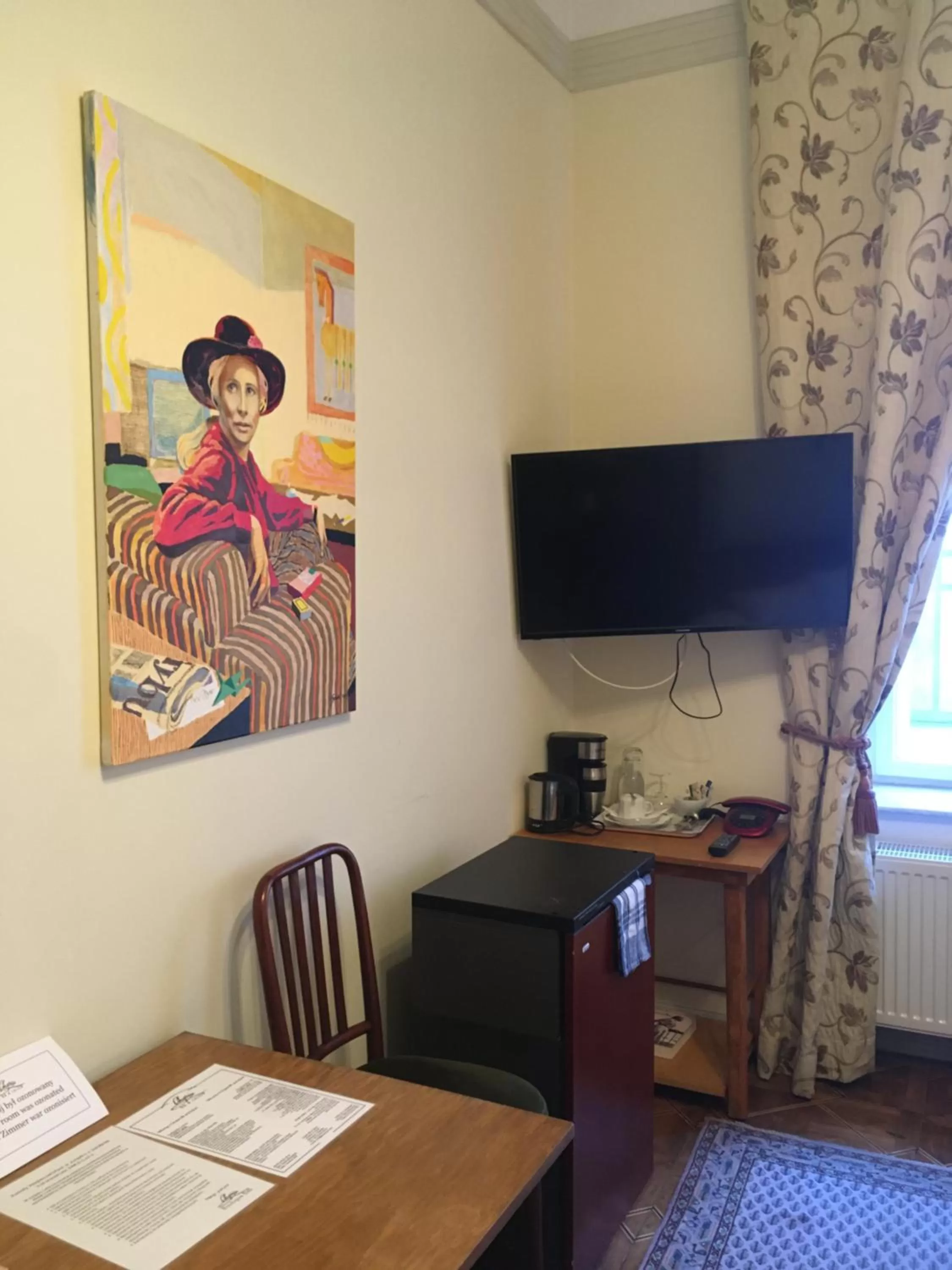 TV and multimedia in Chopin Boutique