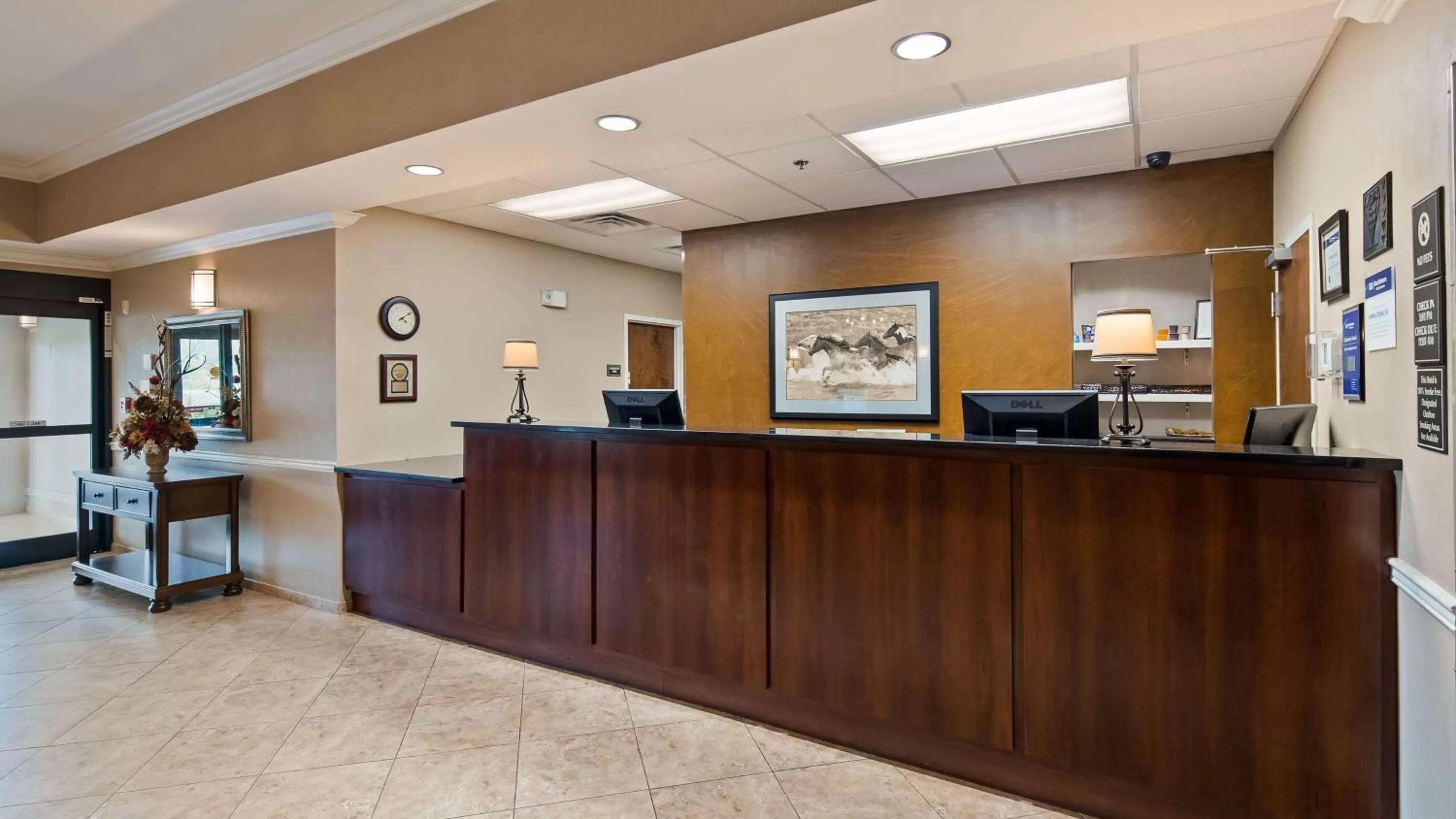 Lobby or reception in Best Western Plus Louisa