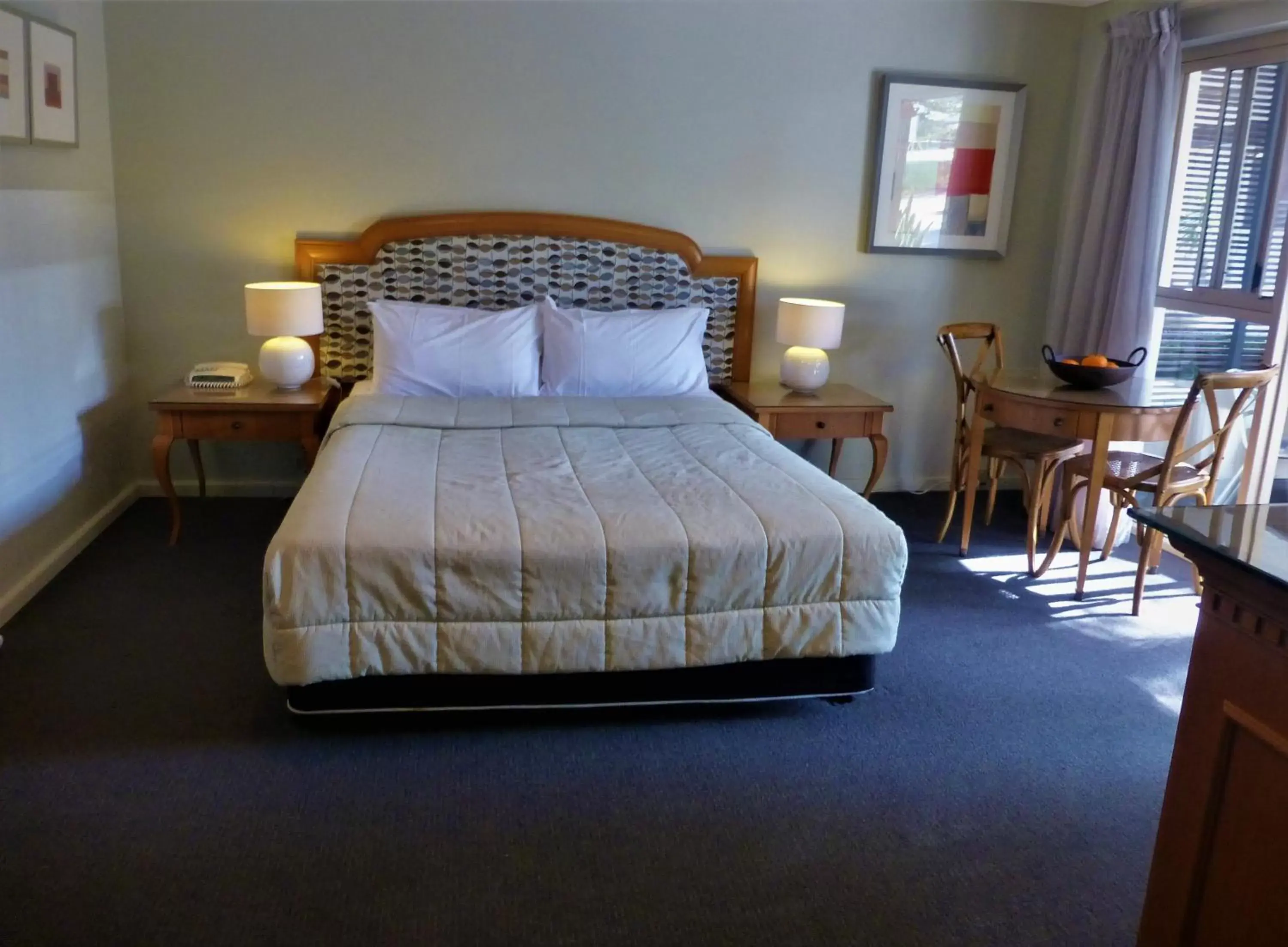 Bed in Park Ridge Retreat