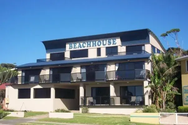 Facade/entrance, Property Building in Beachhouse Mollymook