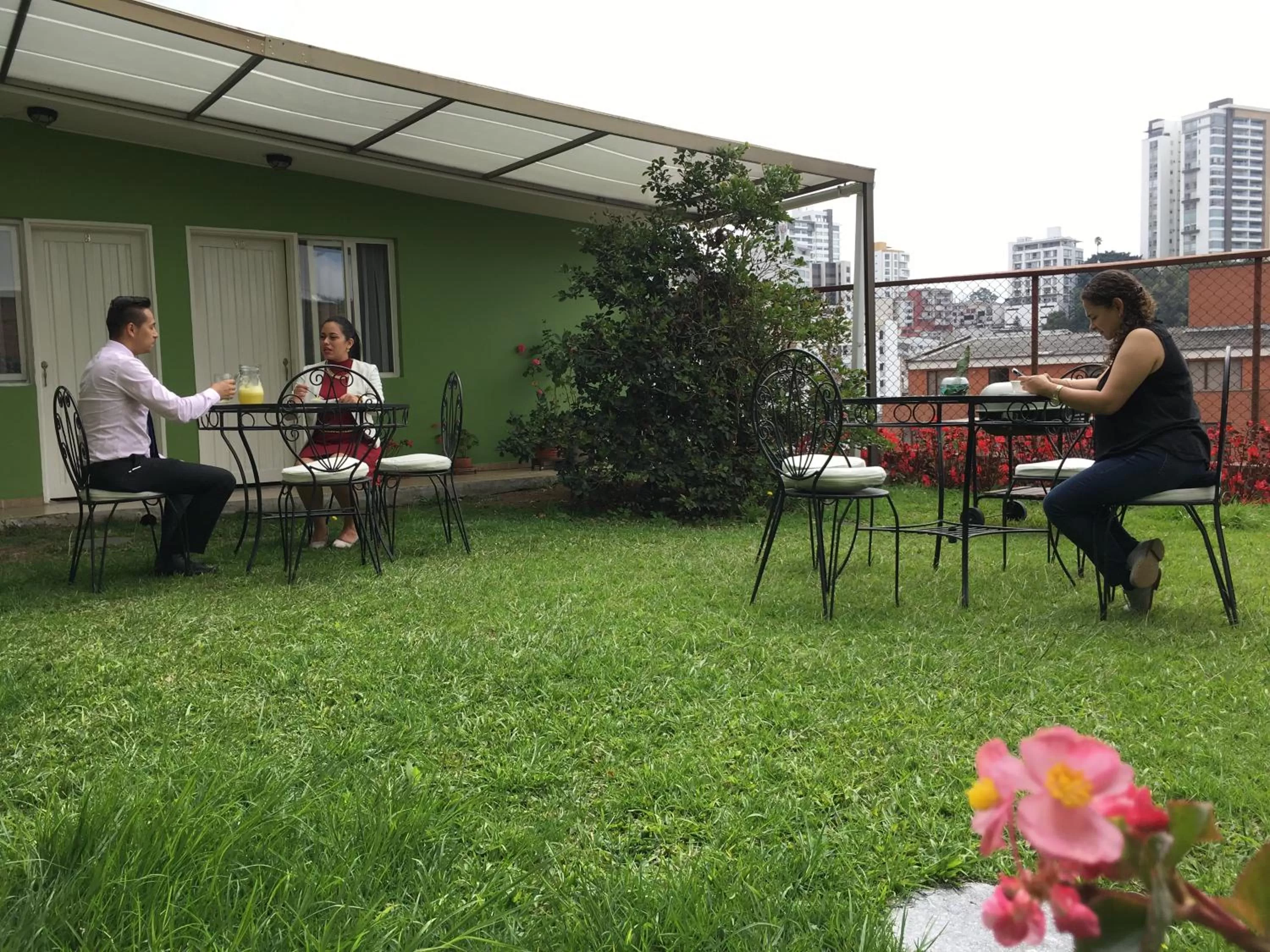 Garden in Hotel Regine's Manizales