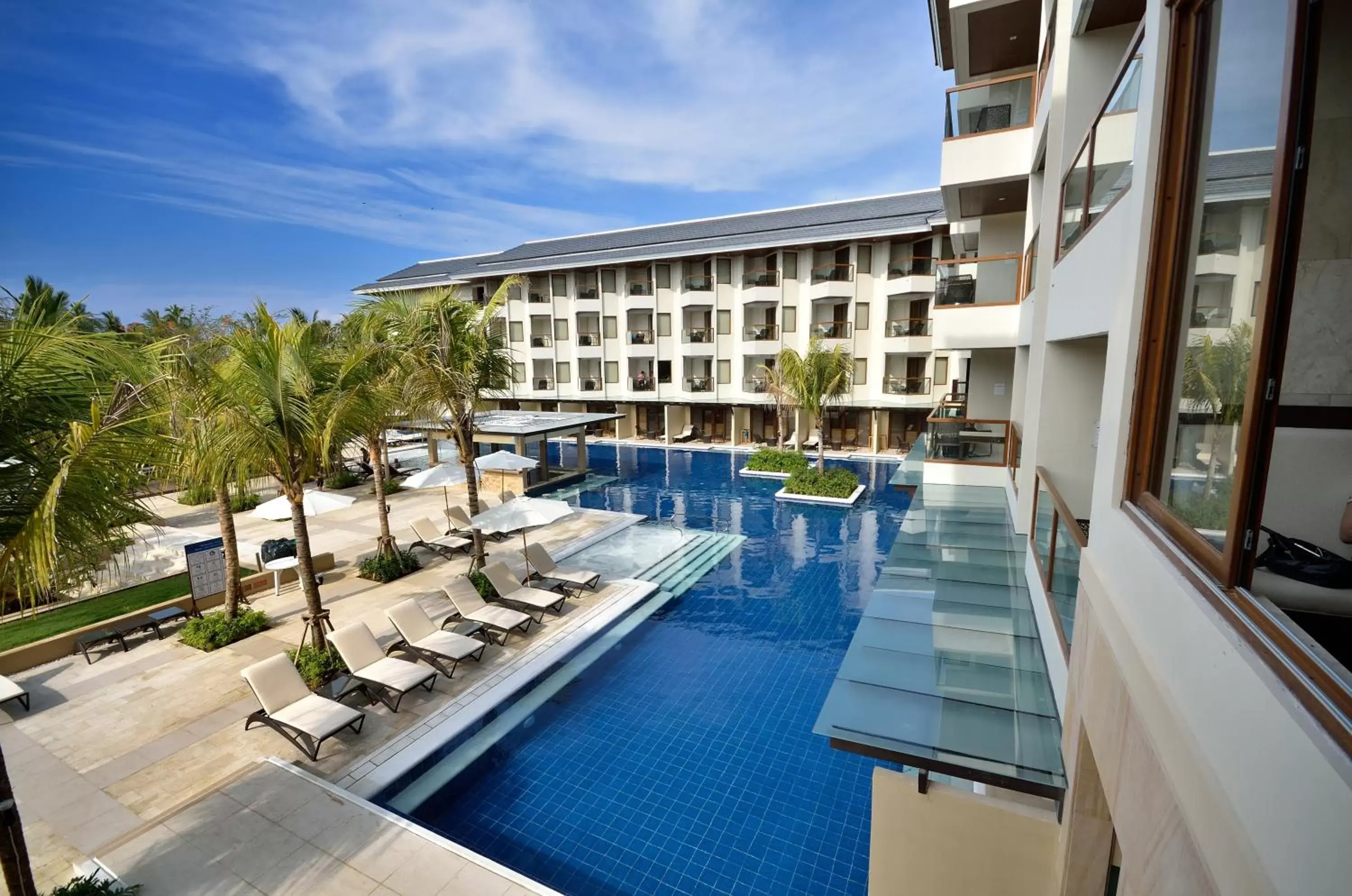 Swimming pool, Property Building in Henann Resort Alona Beach