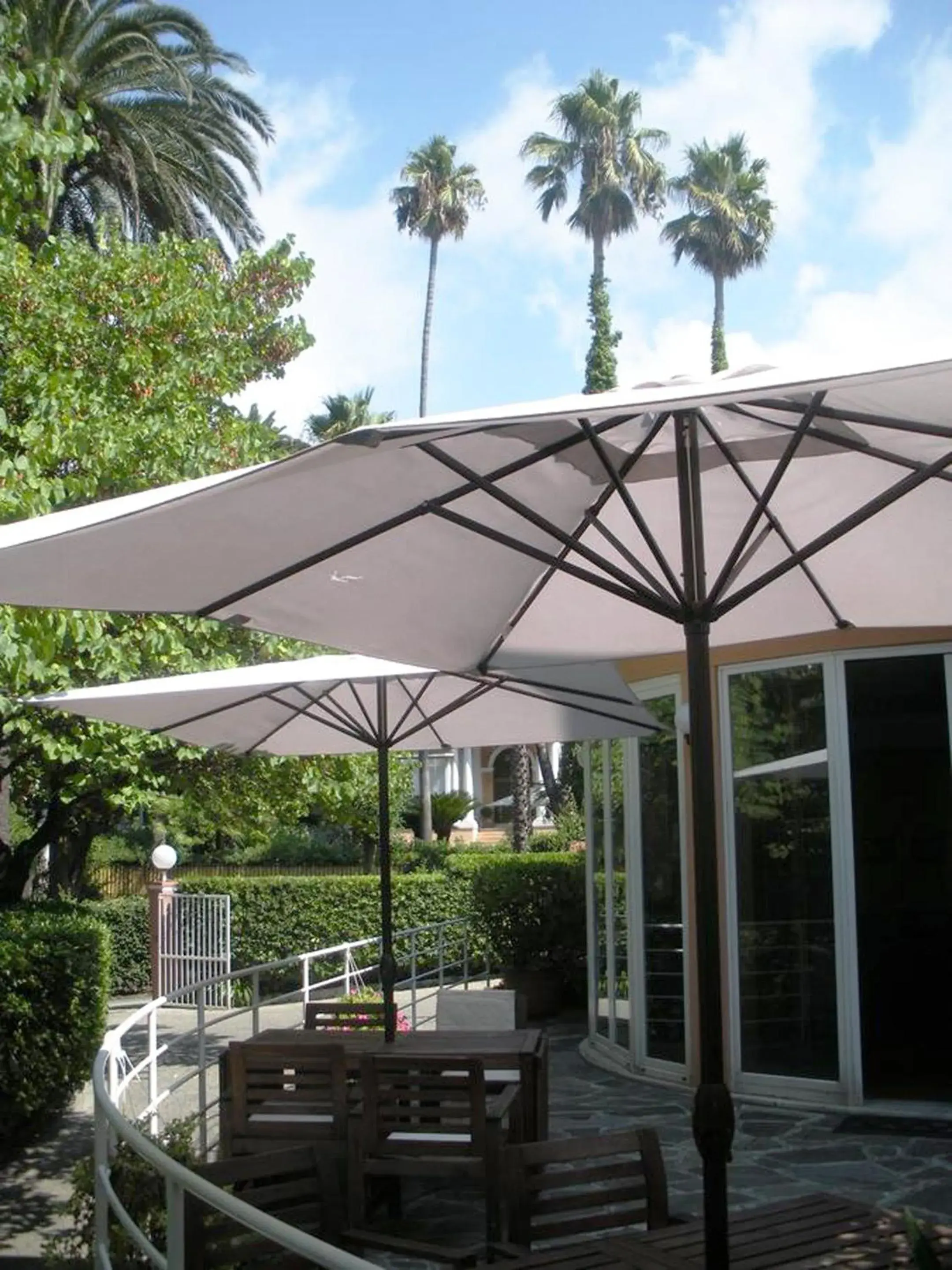 Patio in Hotel Esperia