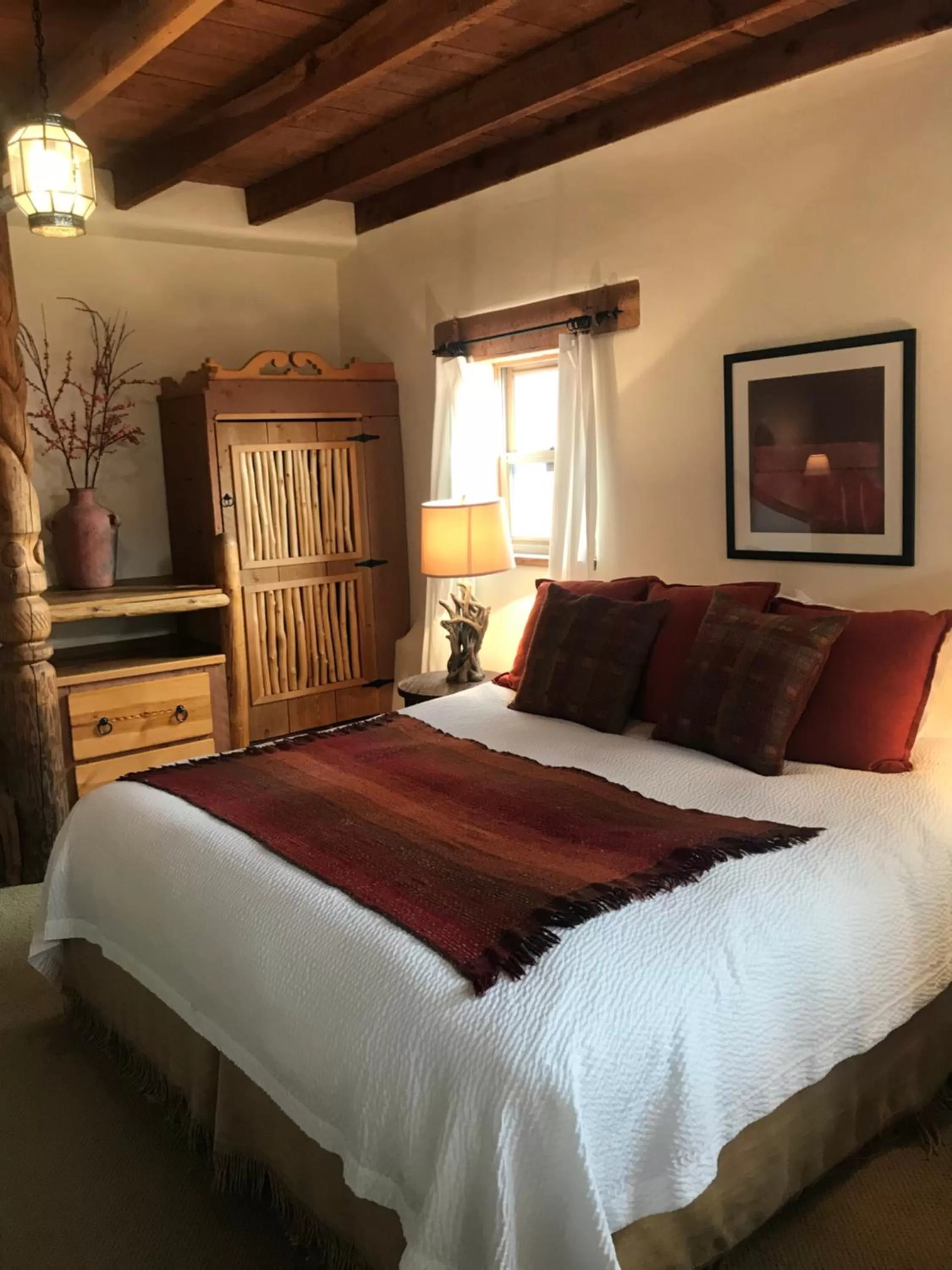 Bed in Old Taos Guesthouse B&B