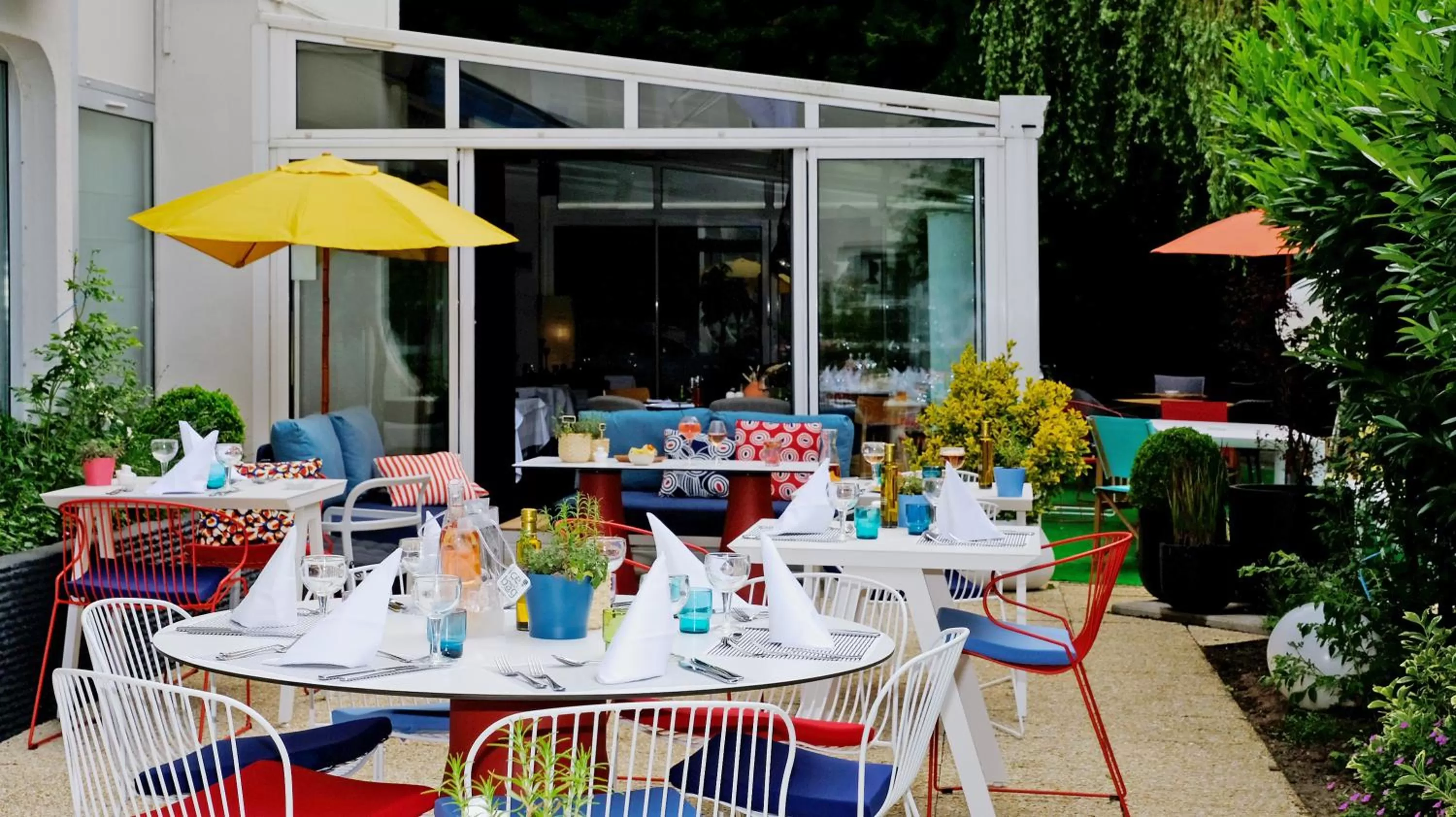 Patio in Mercure Hotel Forbach Centre de Loisirs