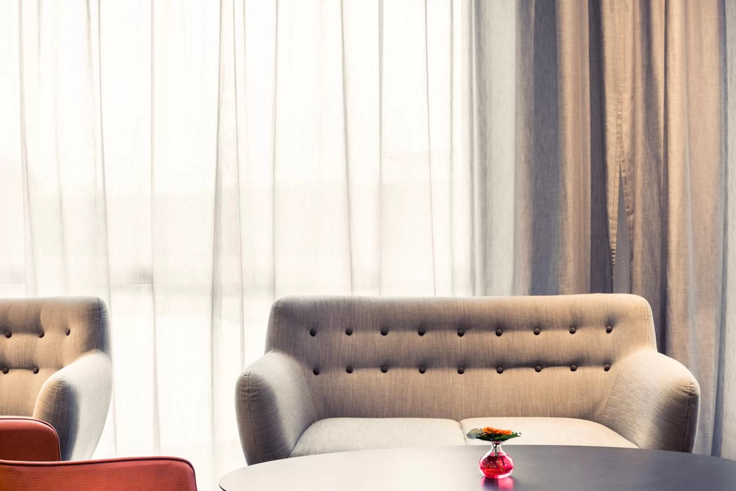 Lounge or bar in Mercure Compiègne Sud