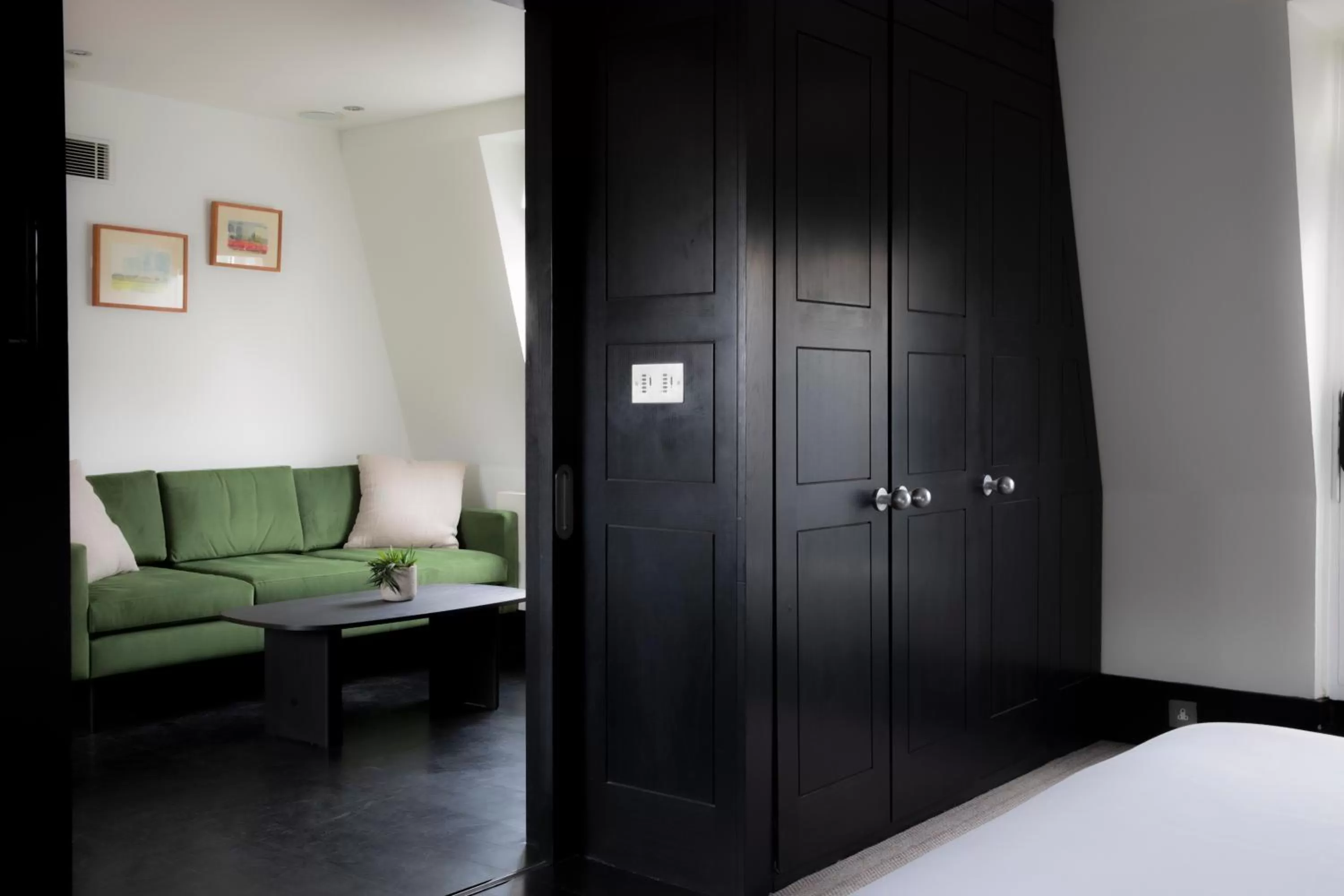 Seating Area in Bedford Corner Hotel