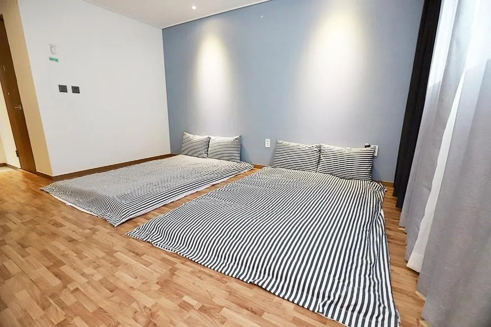 Bedroom, Bed in Sea Moon Tourist Hotel