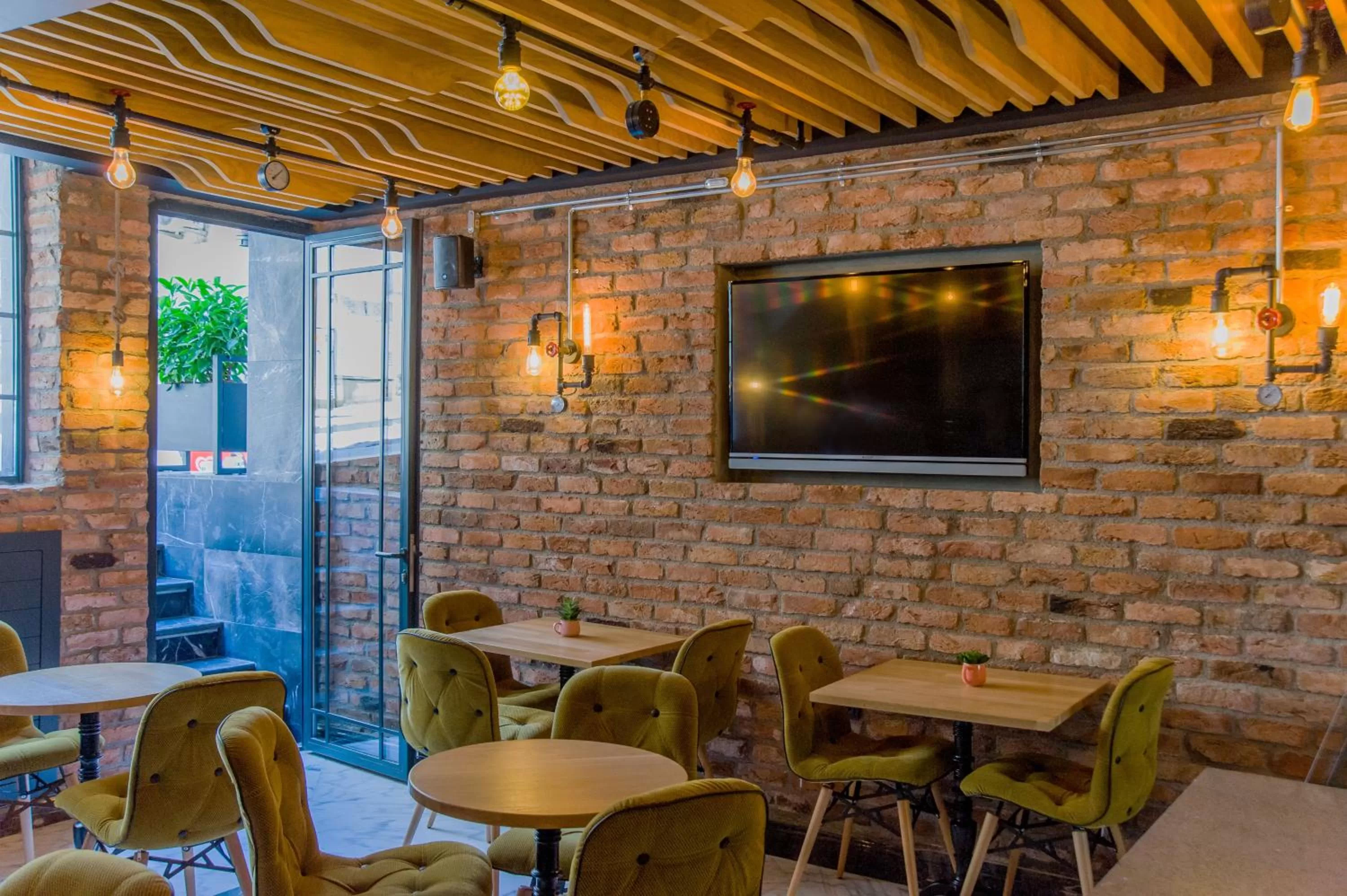 Buffet breakfast in Homelike Hotel