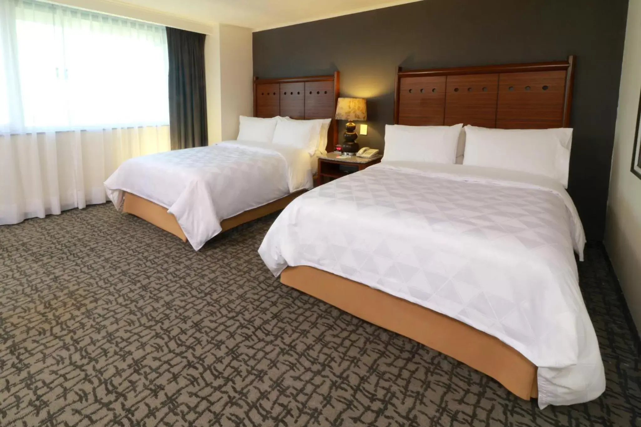 Photo of the whole room, Bed in Holiday Inn Mexico City - Trade Center, an IHG Hotel