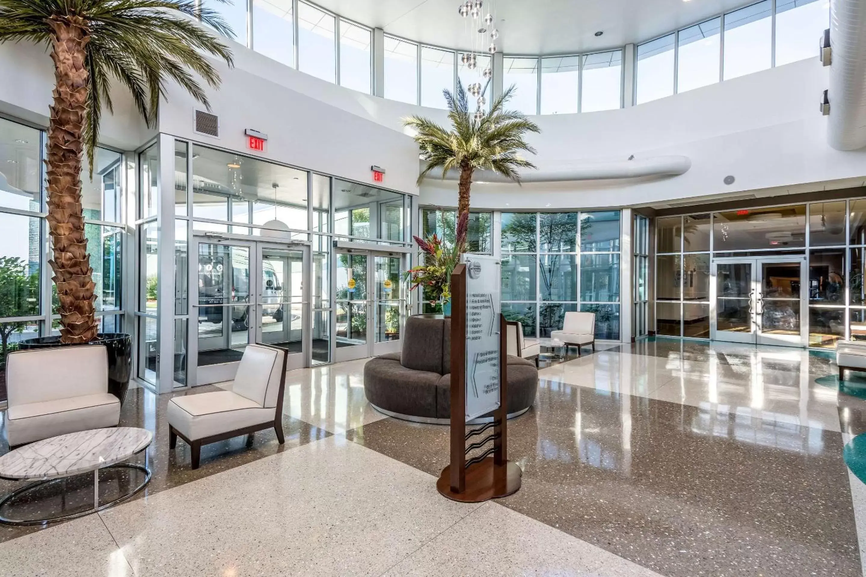 Lobby or reception in Oasis Hotel & Conv. Center, Ascend Hotel Collection