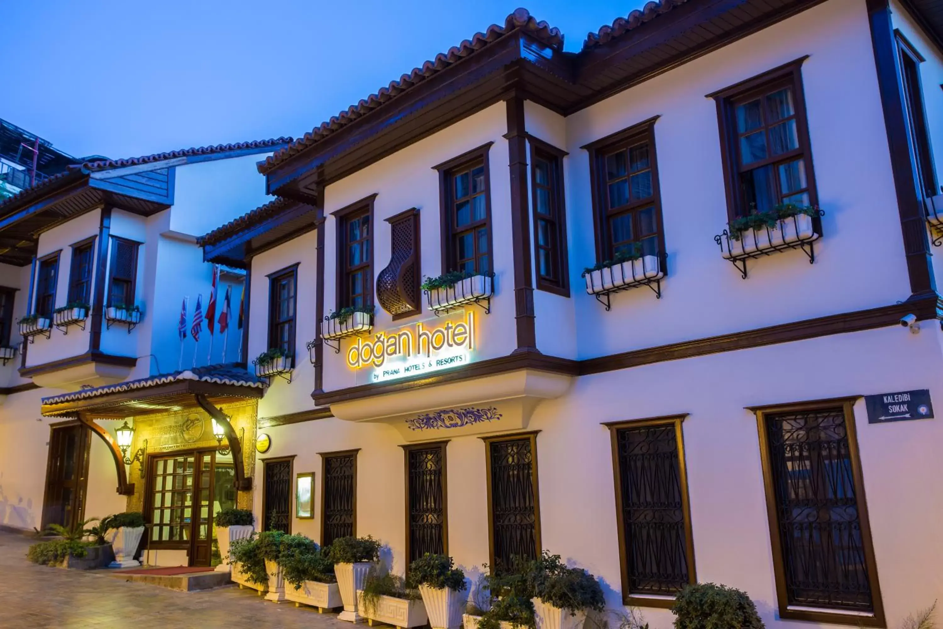 Facade/entrance, Property Building in Dogan Hotel