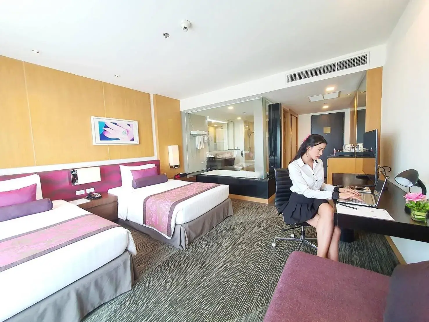 Bedroom in Amaranth Suvarnabhumi Hotel