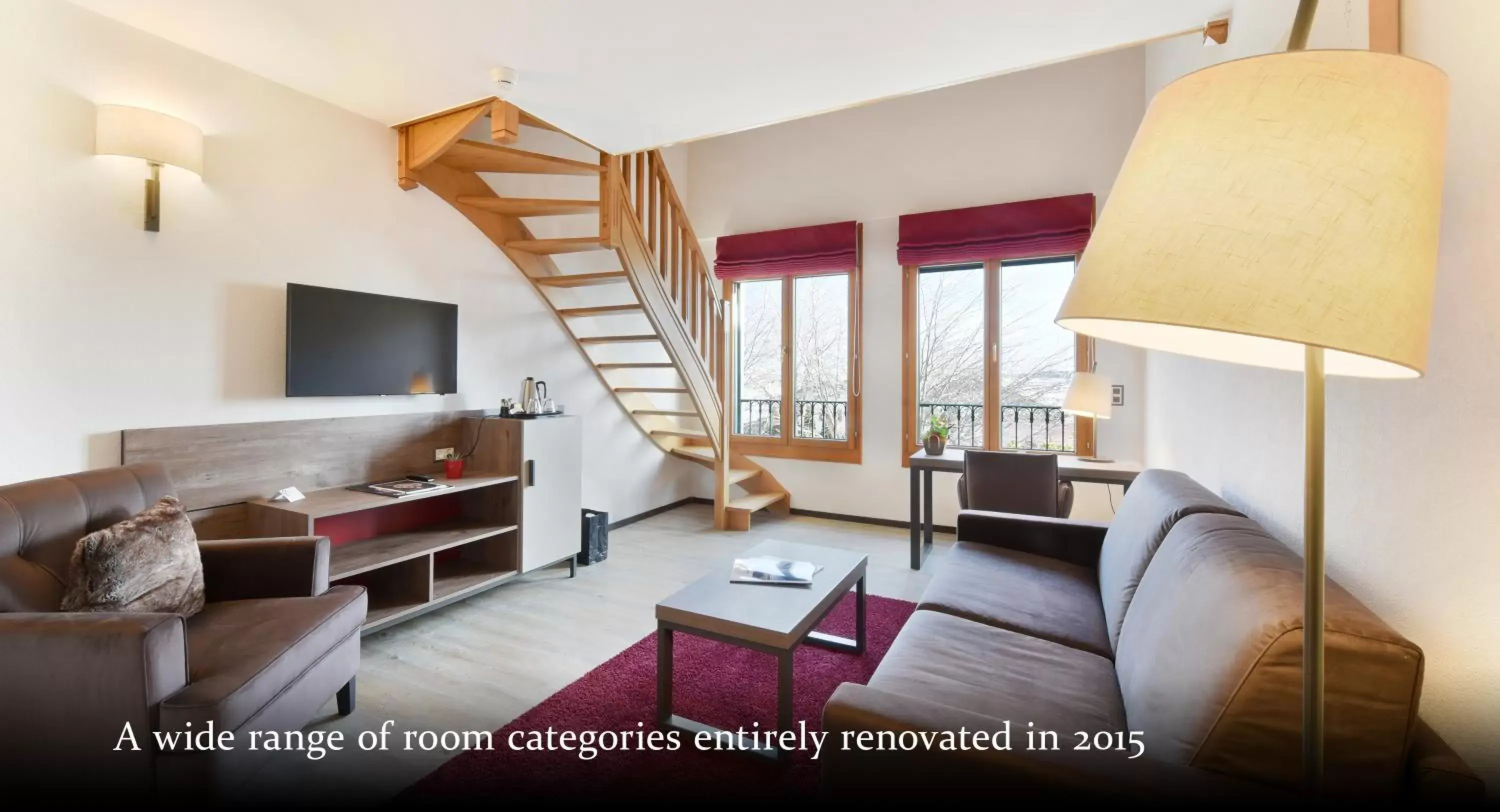 Photo of the whole room, Seating Area in Hôtel des Vignes