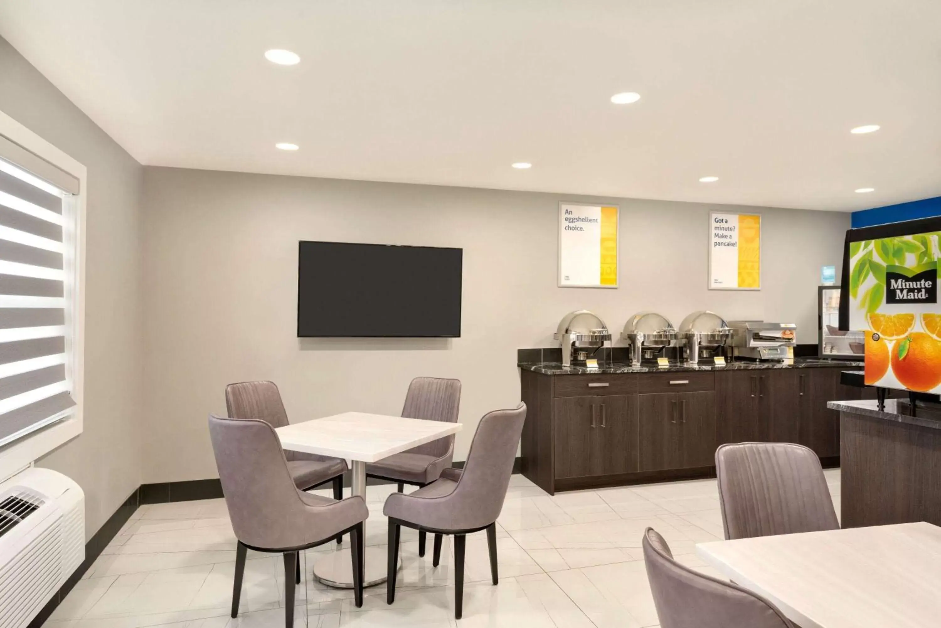 Restaurant/places to eat in Days Inn by Wyndham Wainwright Restaurant/places to eat in Days Inn by Wyndham Wainwright