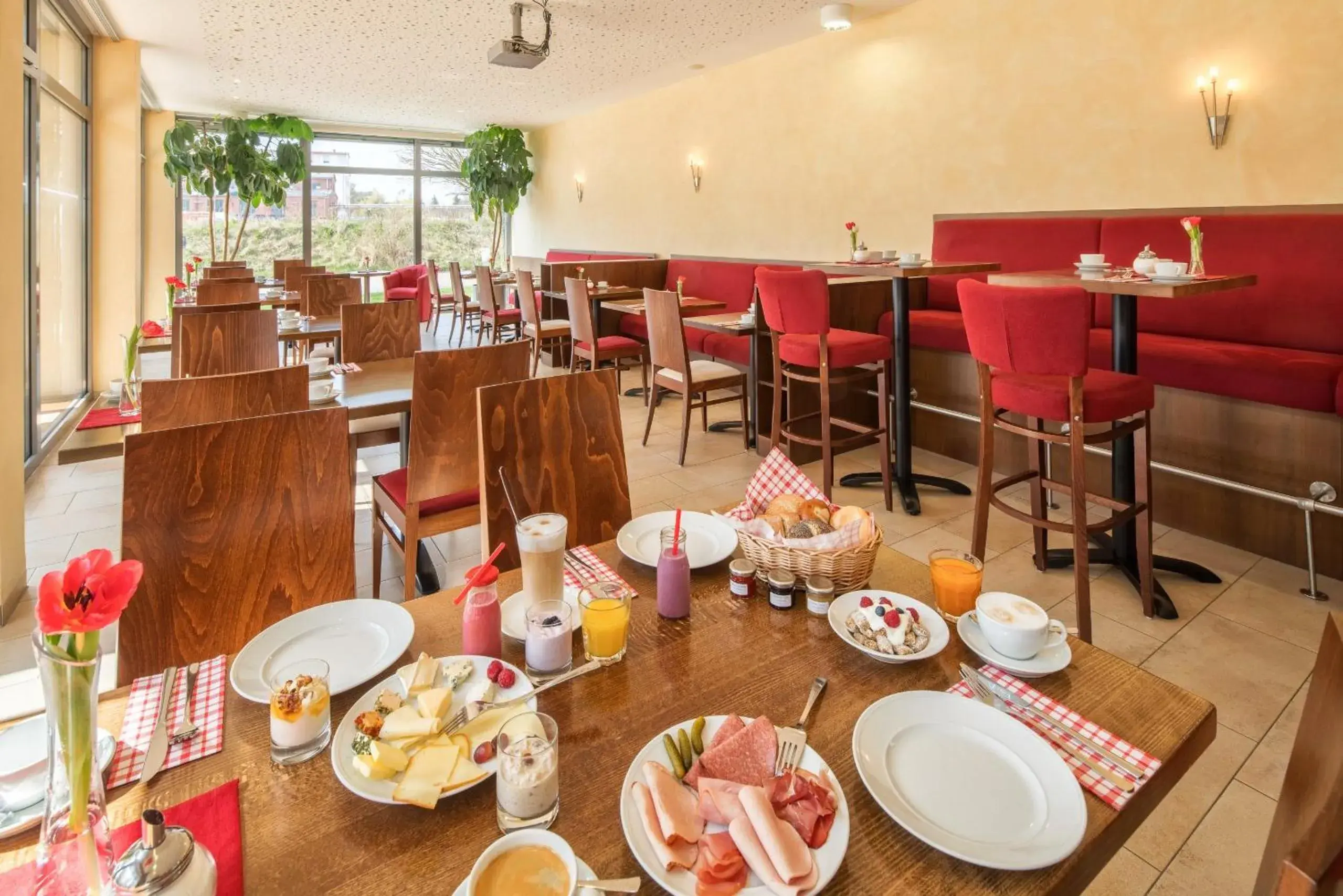 Breakfast, Restaurant/Places to Eat in Hotel von Heyden