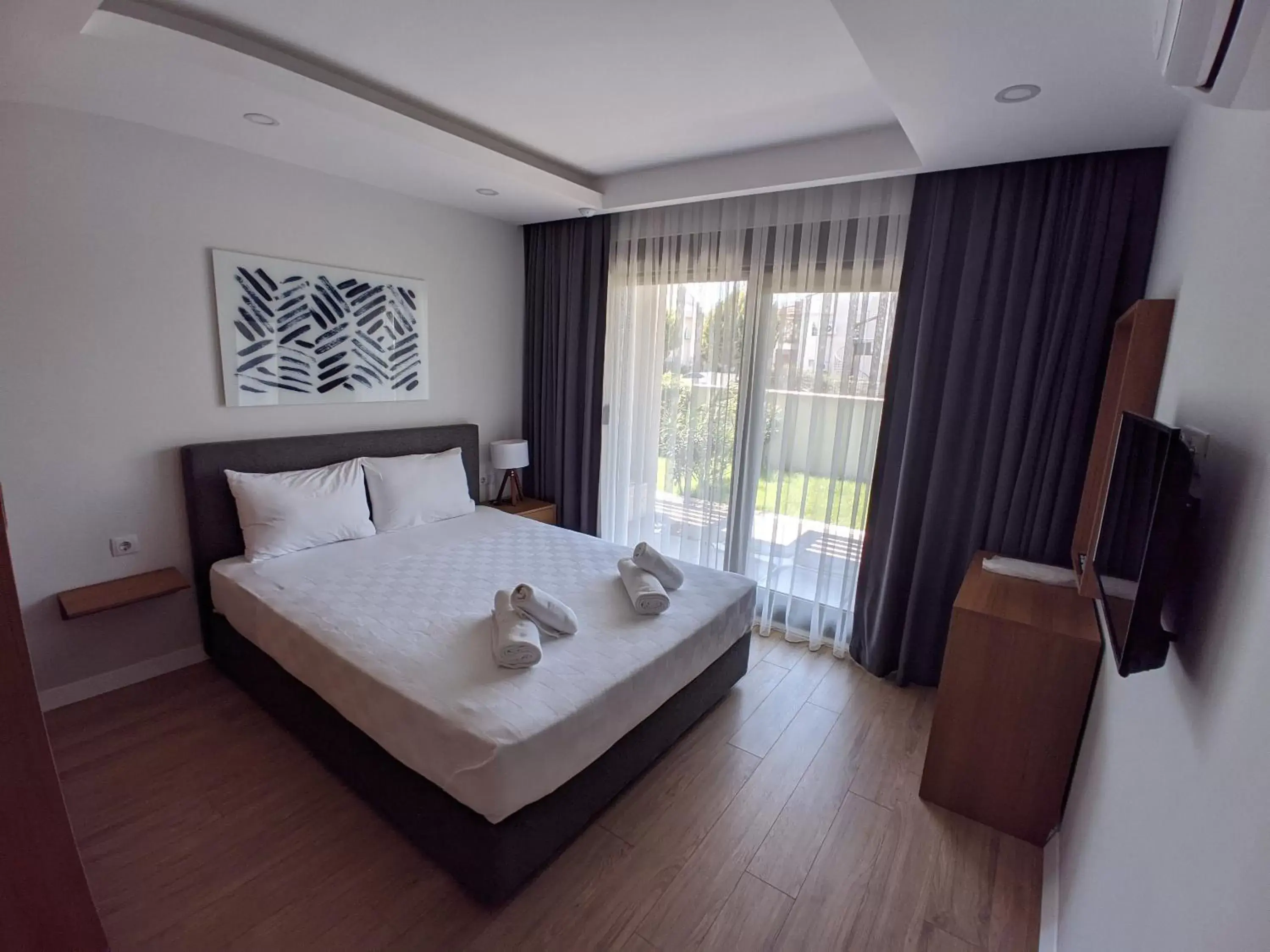 Bedroom, Bed in Veranda Suites