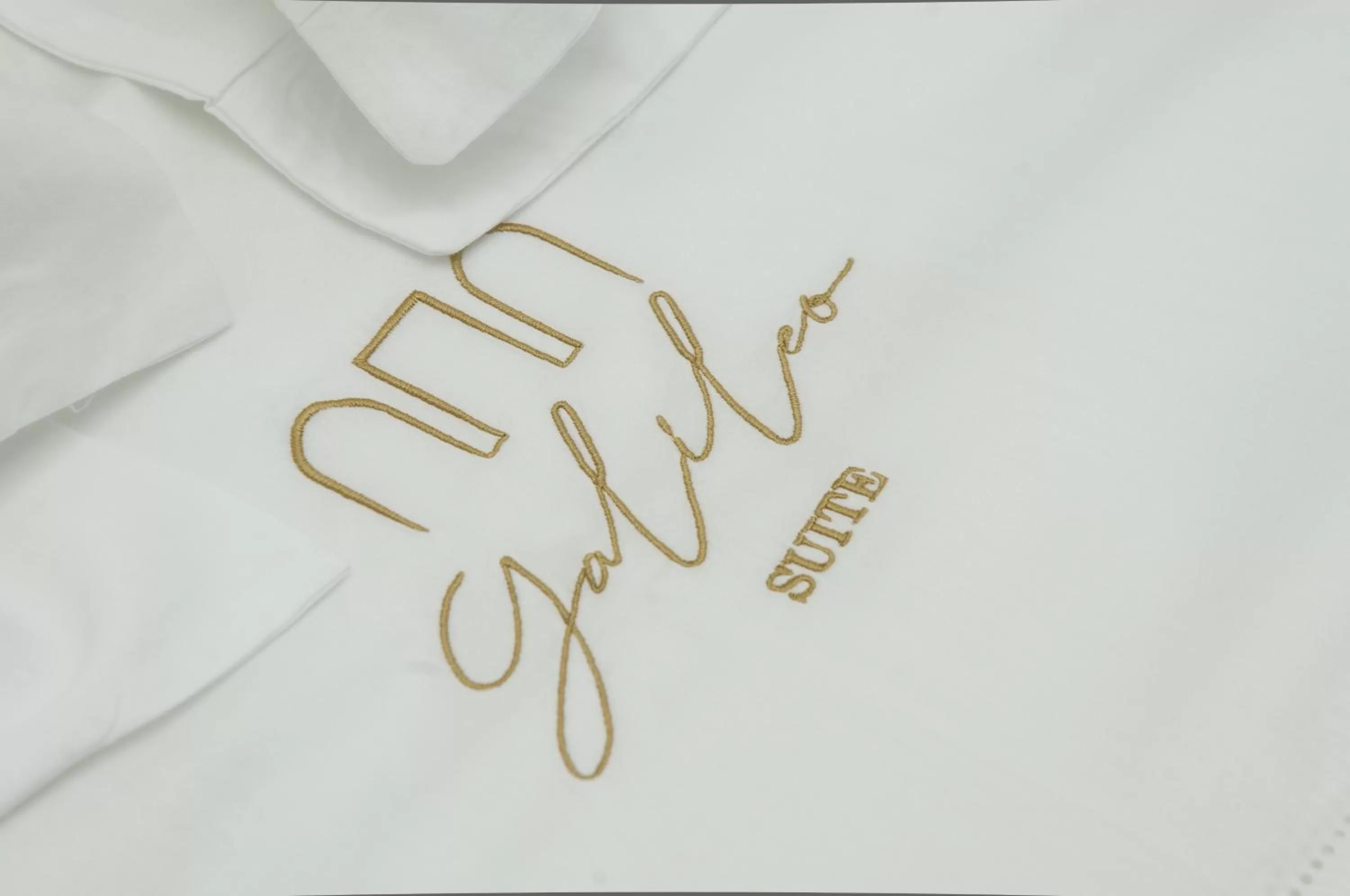 Bed in Galileo Suite