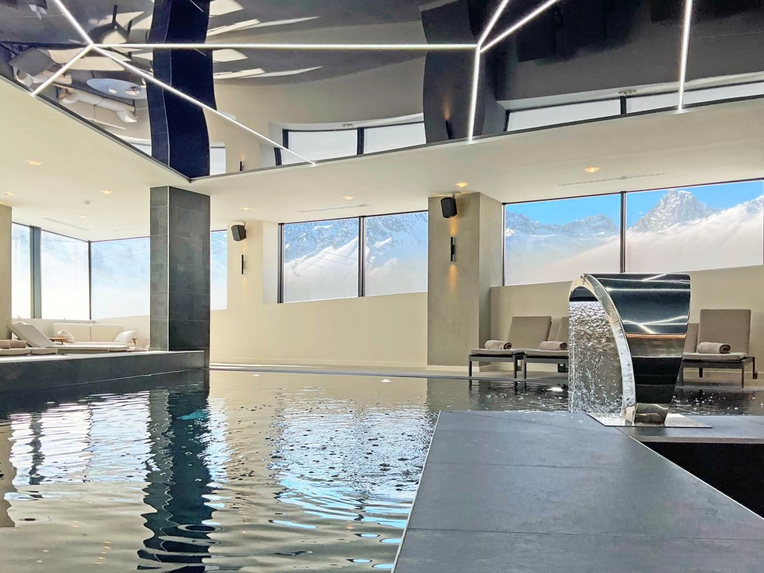 Spa and wellness centre/facilities in Hôtel VoulezVous by Les Etincelles