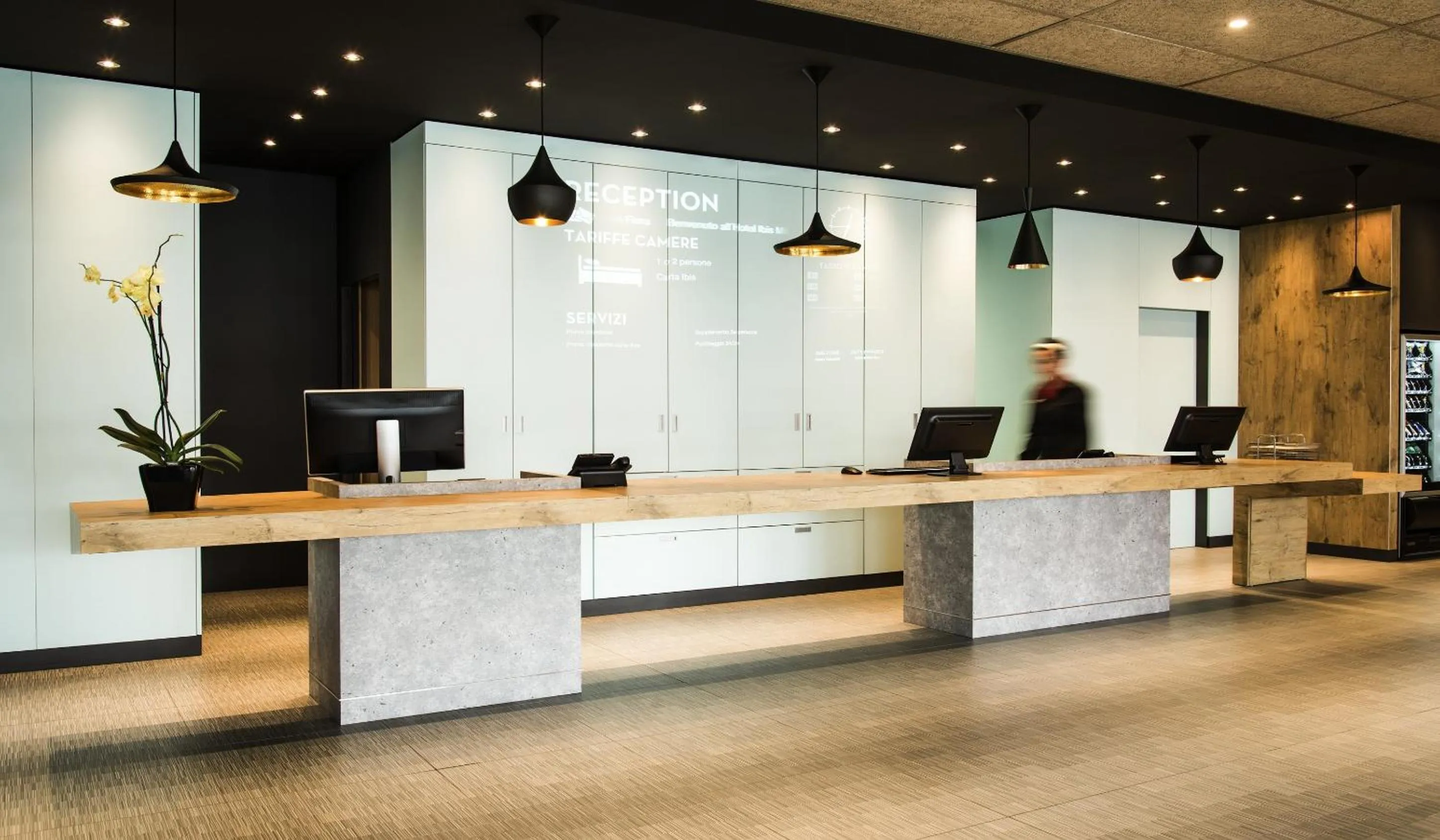 Lobby or reception in Ibis Milano Fiera