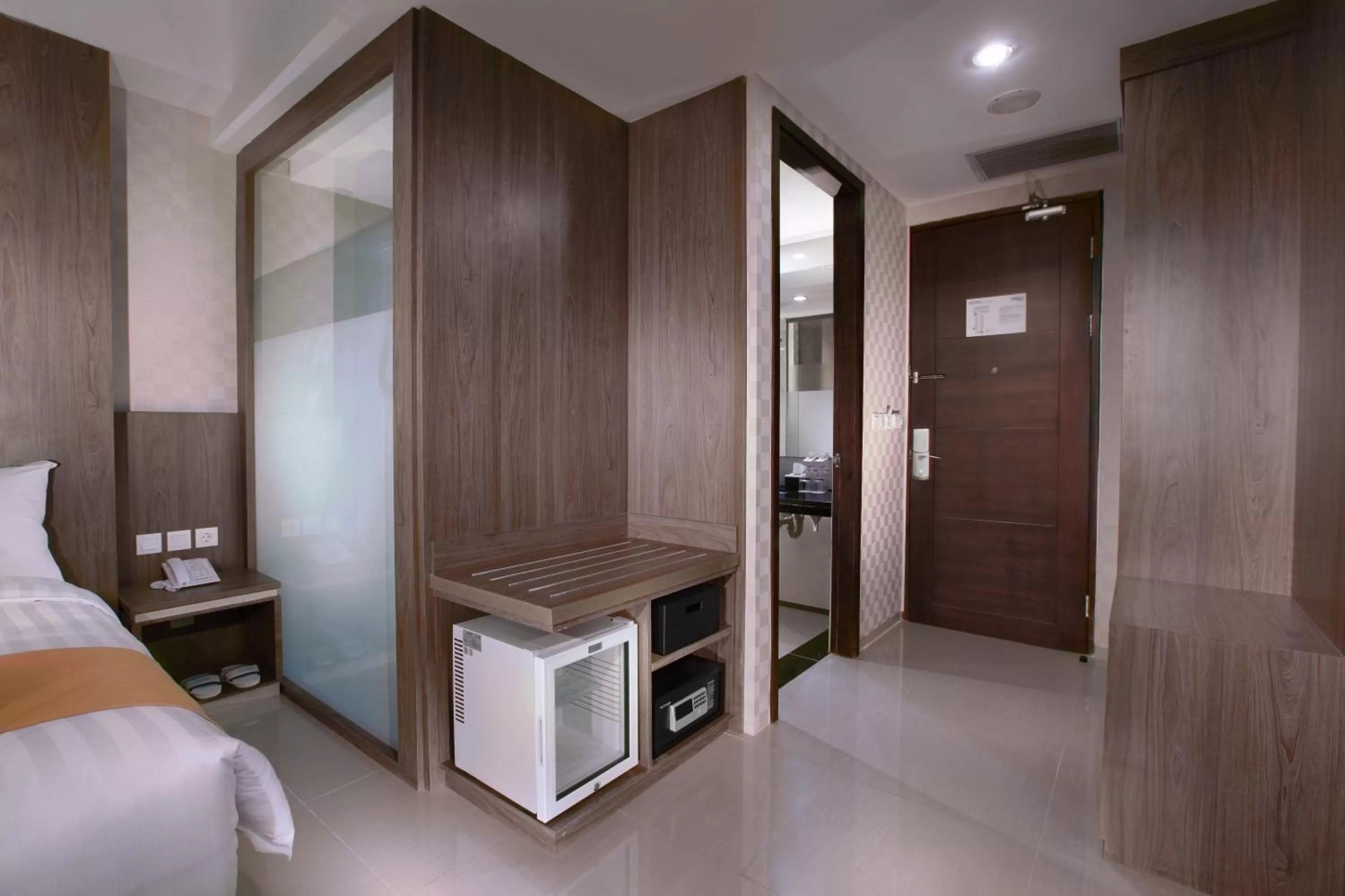 Bedroom, Bed in Aston Lampung City Hotel