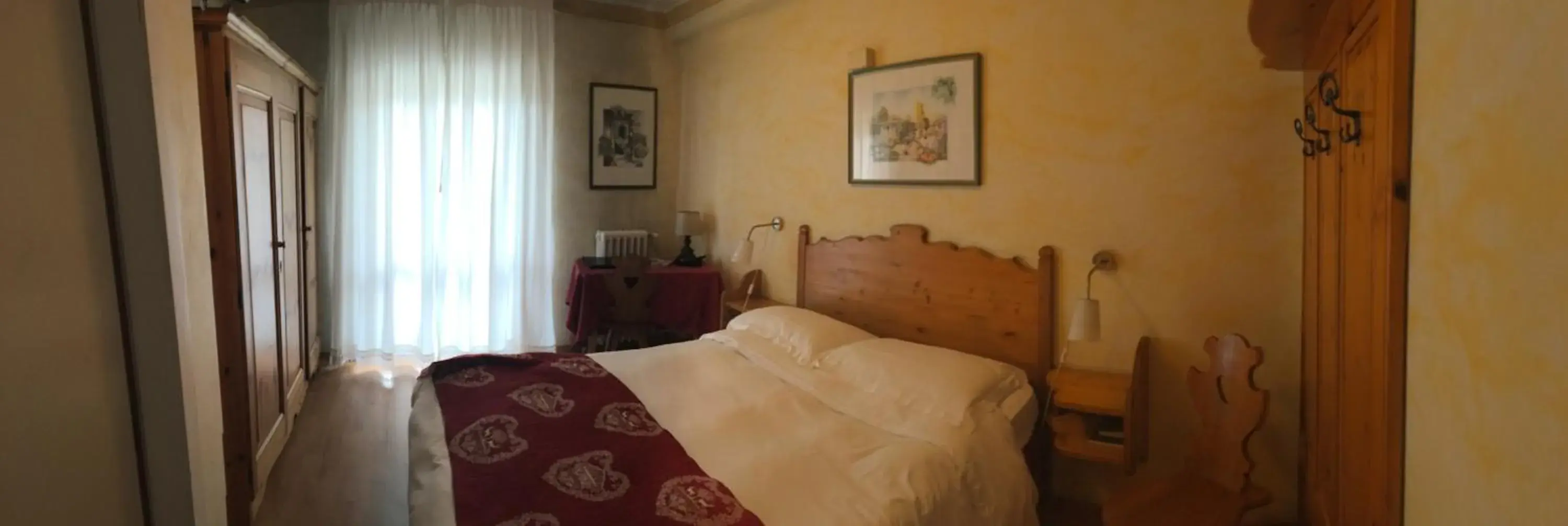 Photo of the whole room, Bed in Meuble Villa Neve