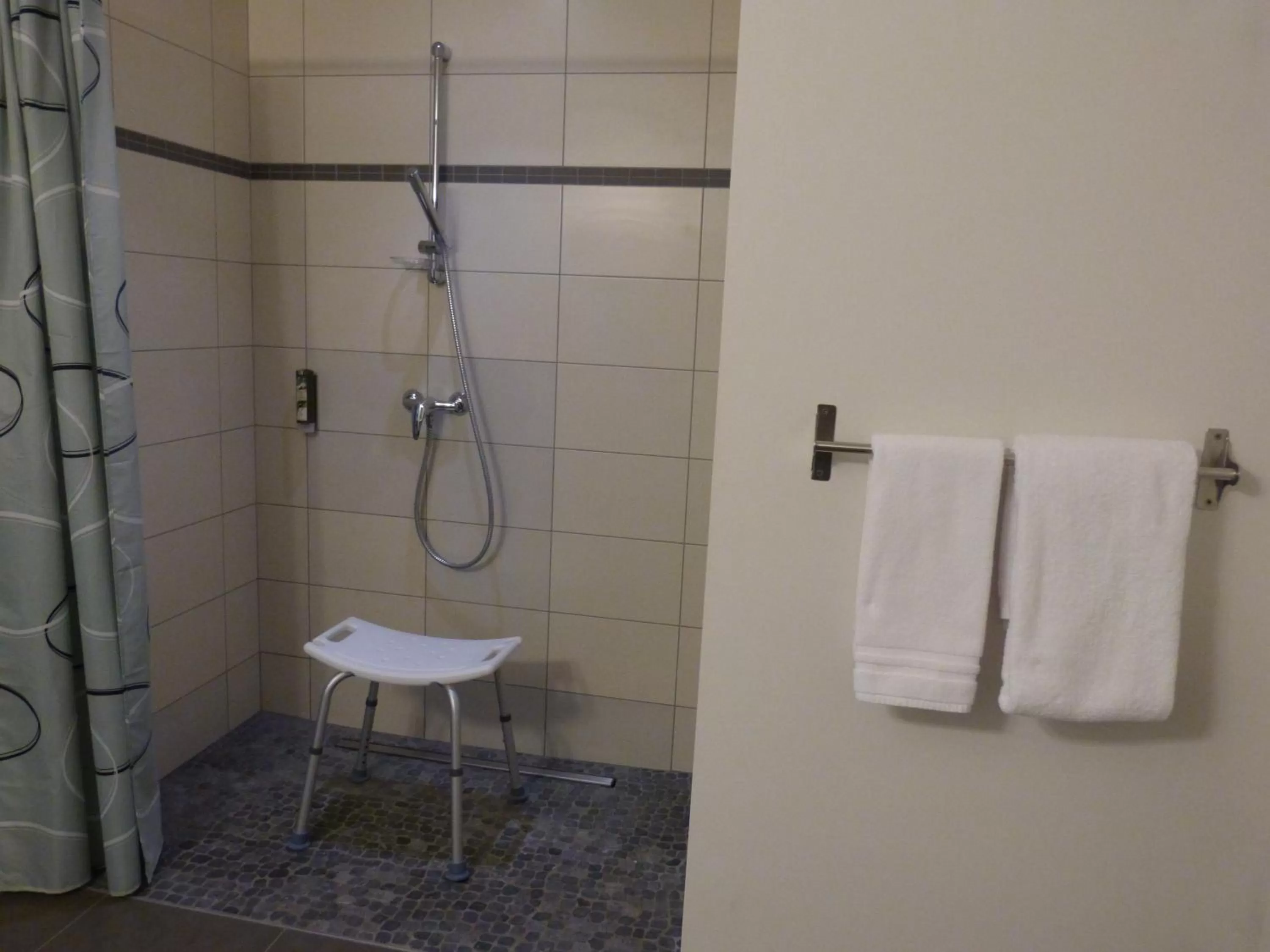 Bathroom in Hotel Saint Daniel