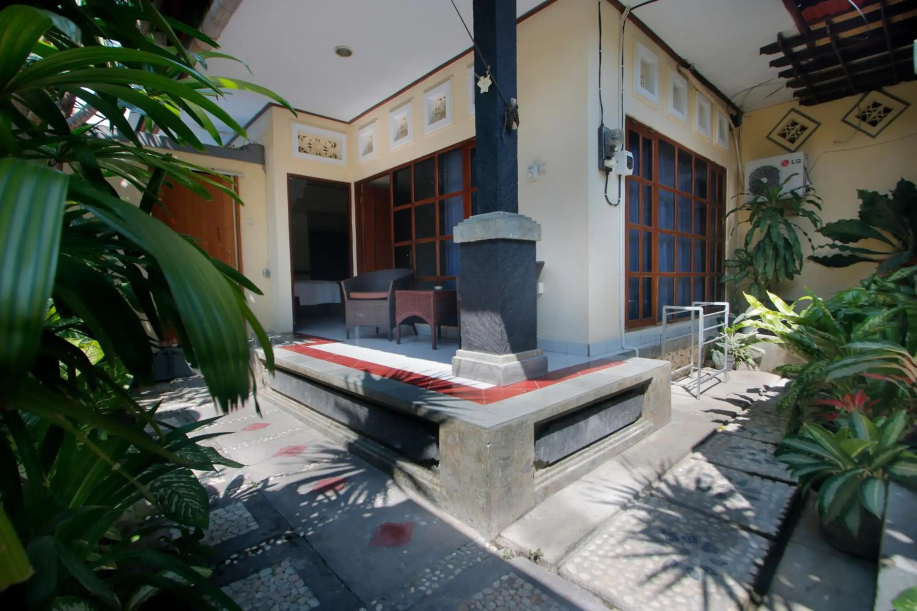 Patio in Hotel Jati Sanur