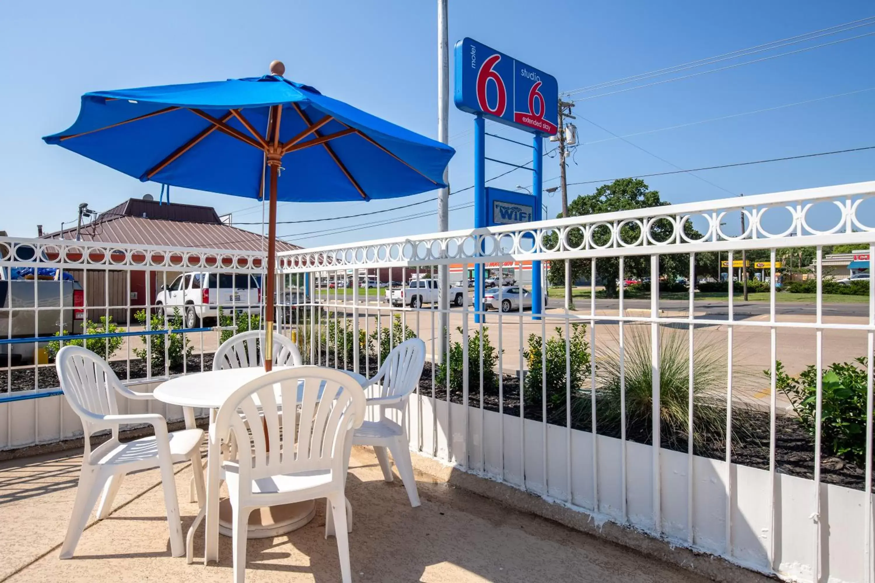 Property building in Motel 6-Bryan, TX - University Area Property building in Motel 6-Bryan, TX - University Area