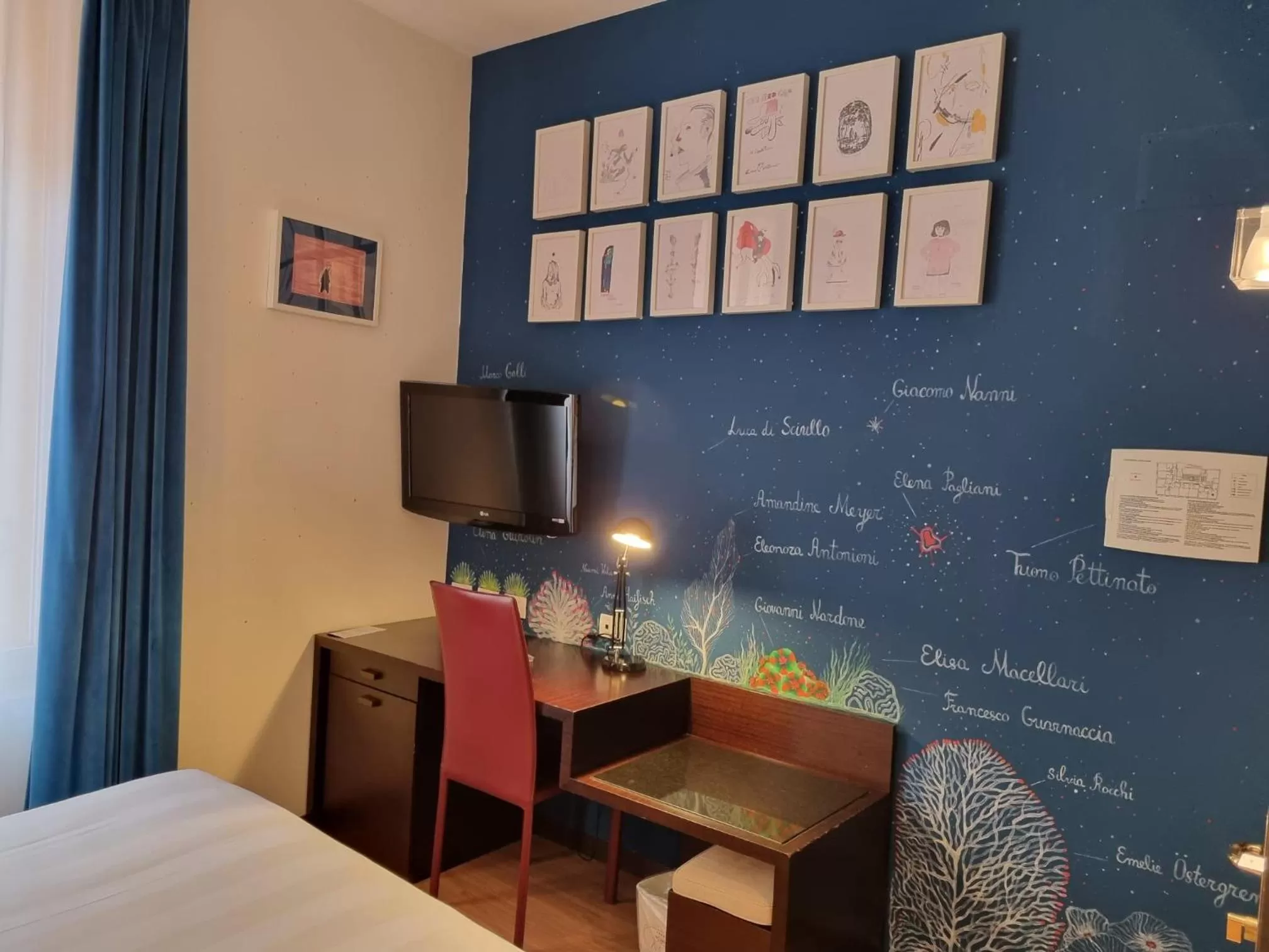 Bedroom in Phi Hotel Bologna