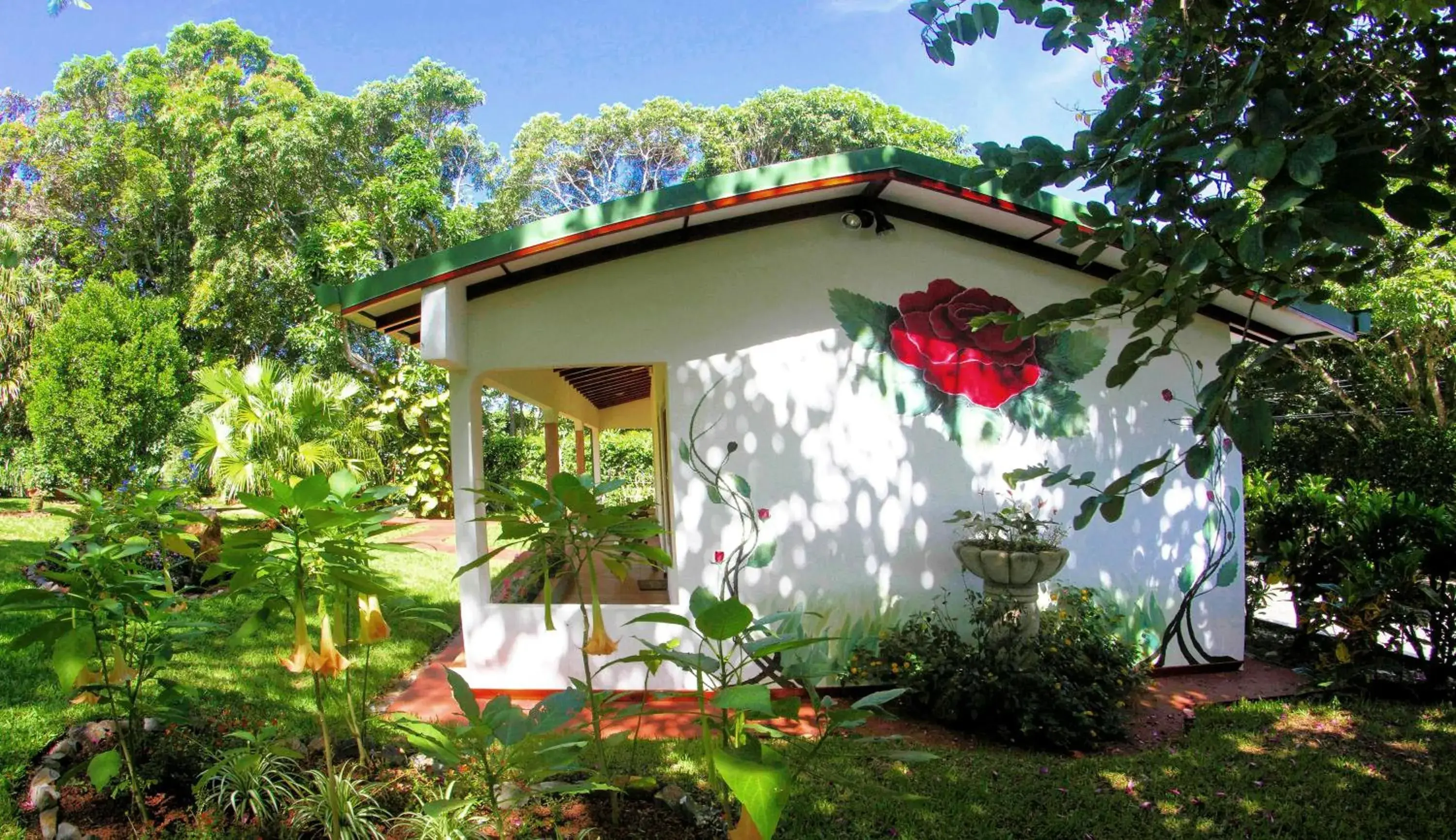 Facade/entrance, Property Building in Hotel La Rosa de America