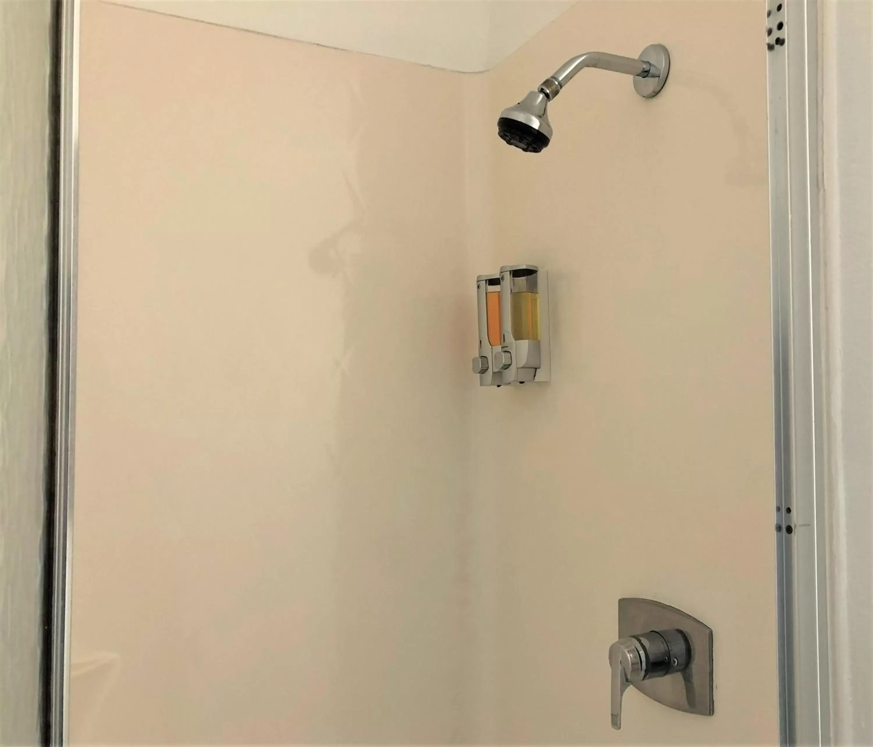 Shower, Bathroom in Blue Coast Inn & Suites