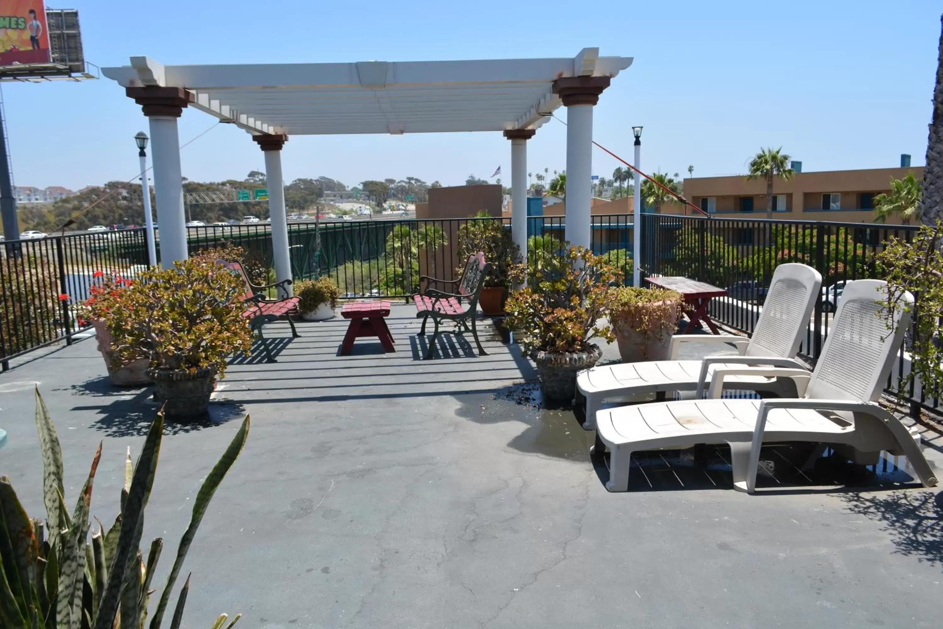 Harbor Inn & Suites Oceanside