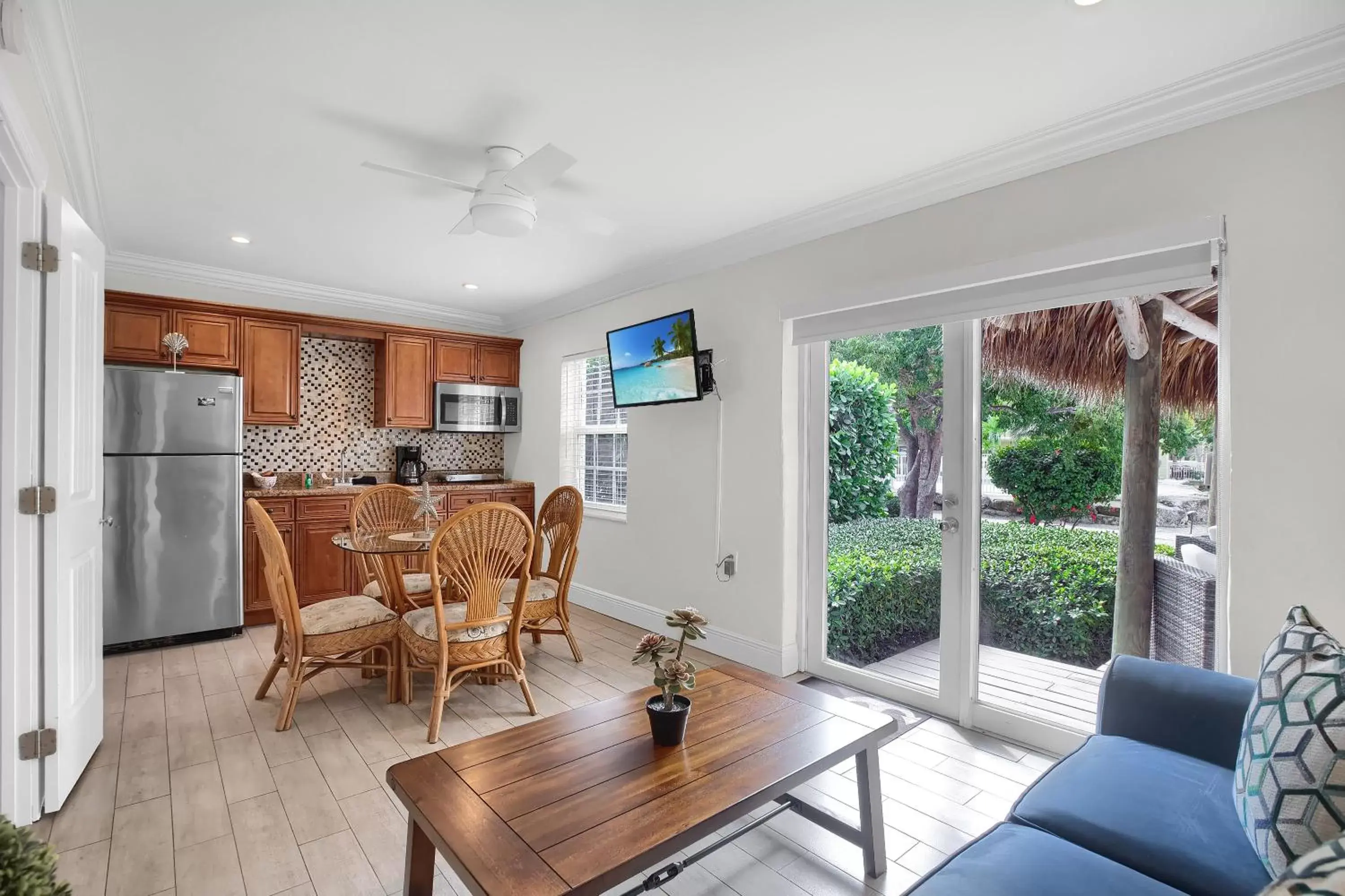 Living room, Seating Area in Atlantic Bay Resort