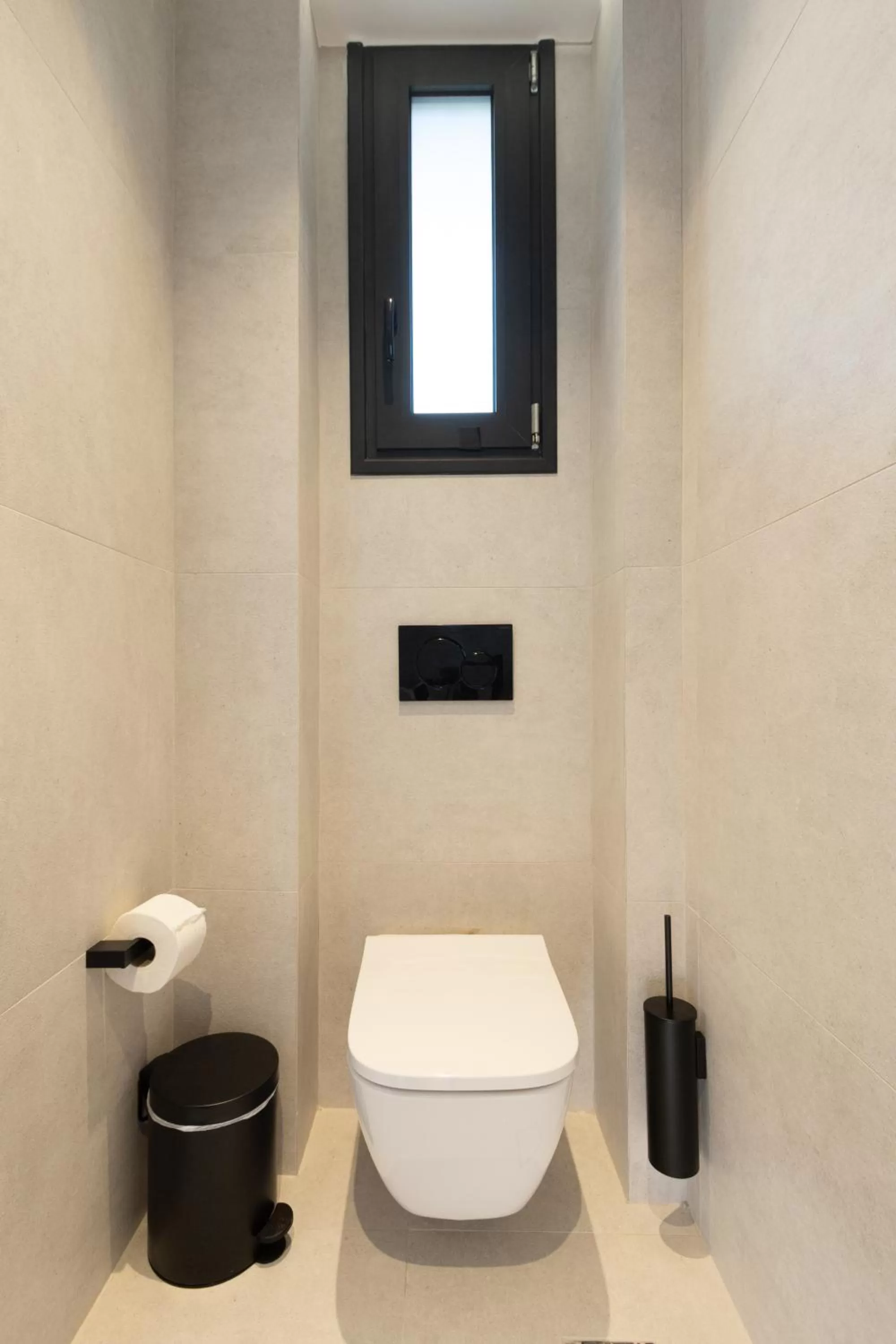 Toilet in Incanto Boutique Suites - Neos Kosmos